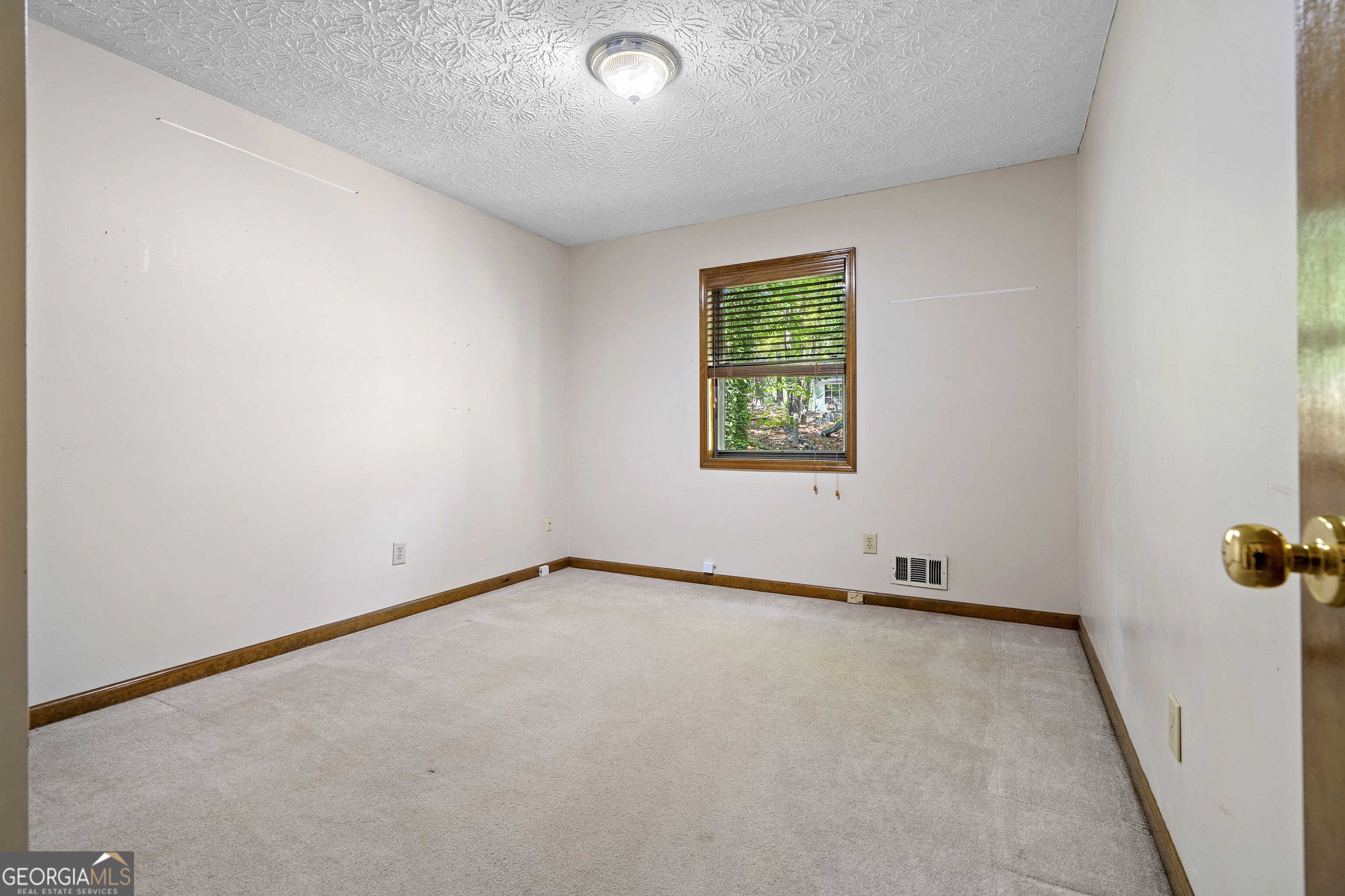 3390 Woodrun Trail Property Photo 19