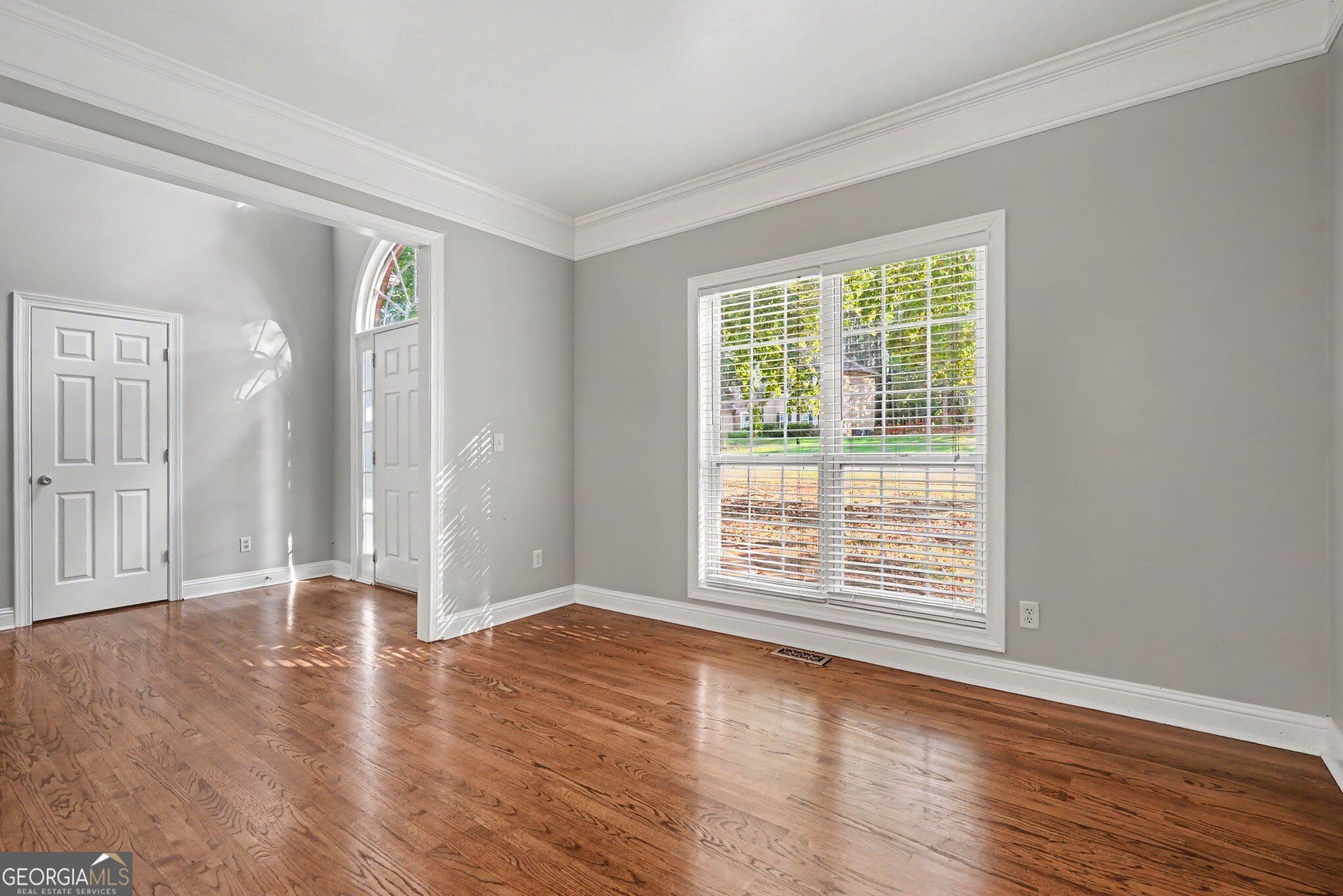 5055 Forest Hill Drive Property Photo 7