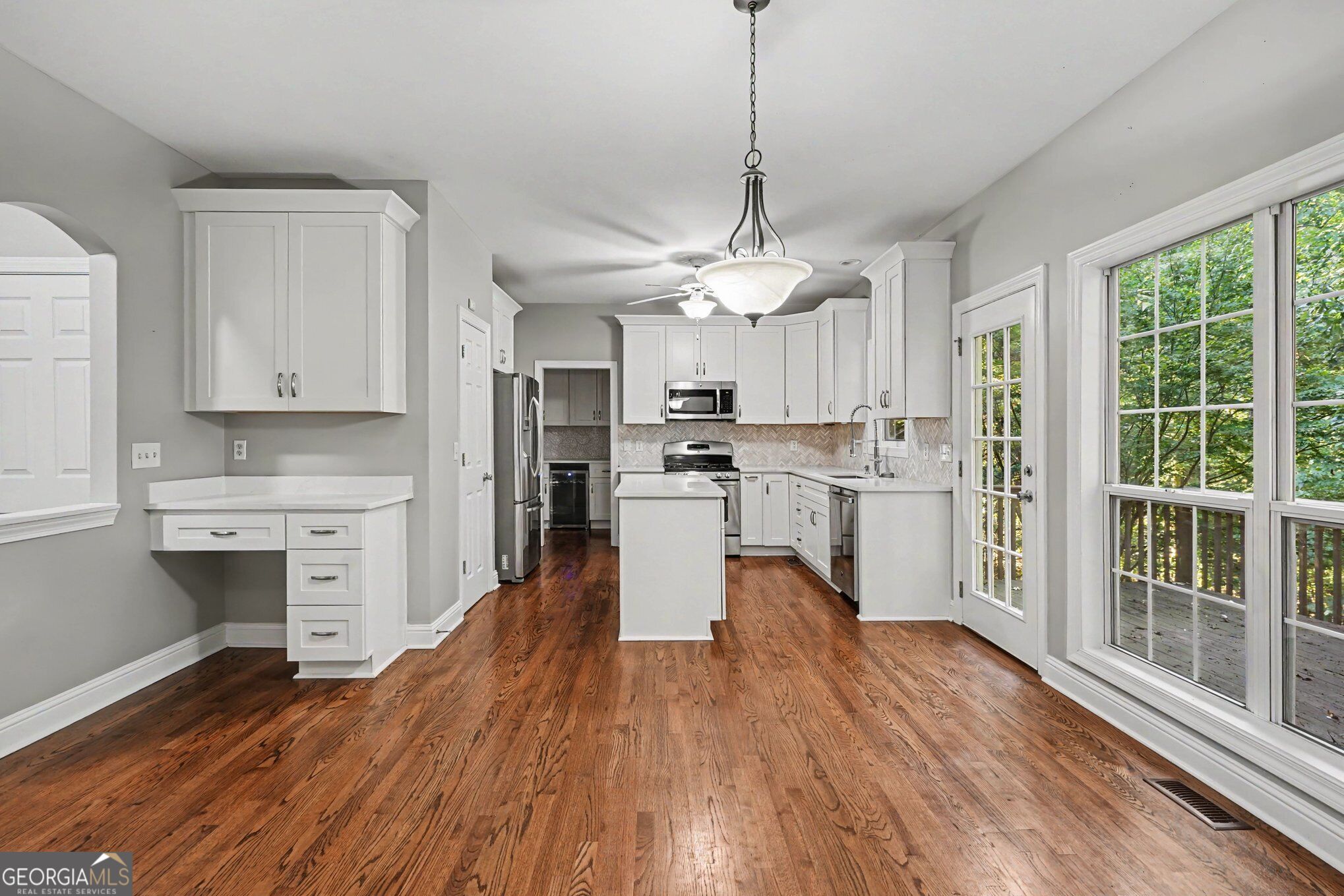 5055 Forest Hill Drive Property Photo 12