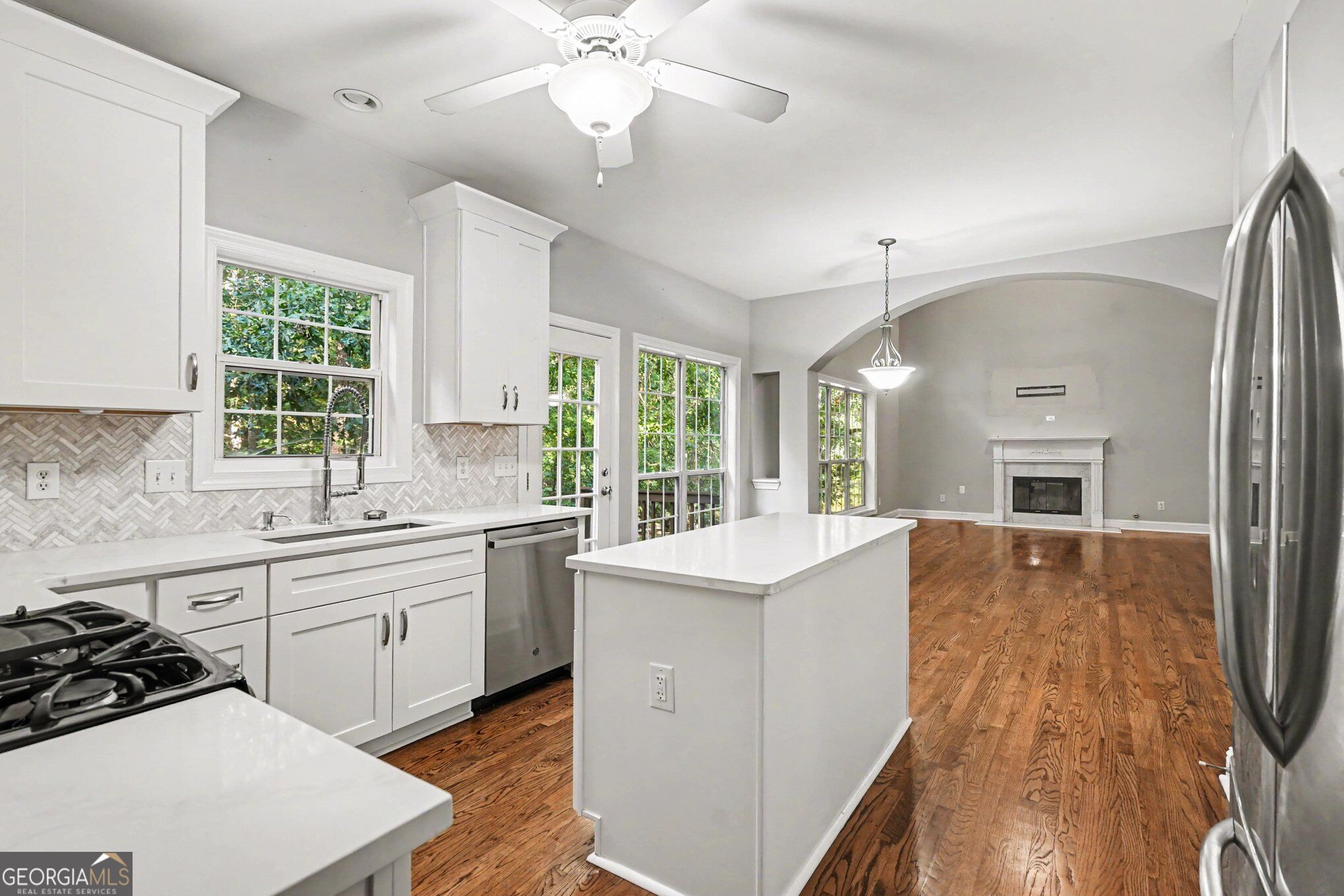 5055 Forest Hill Drive Property Photo 14