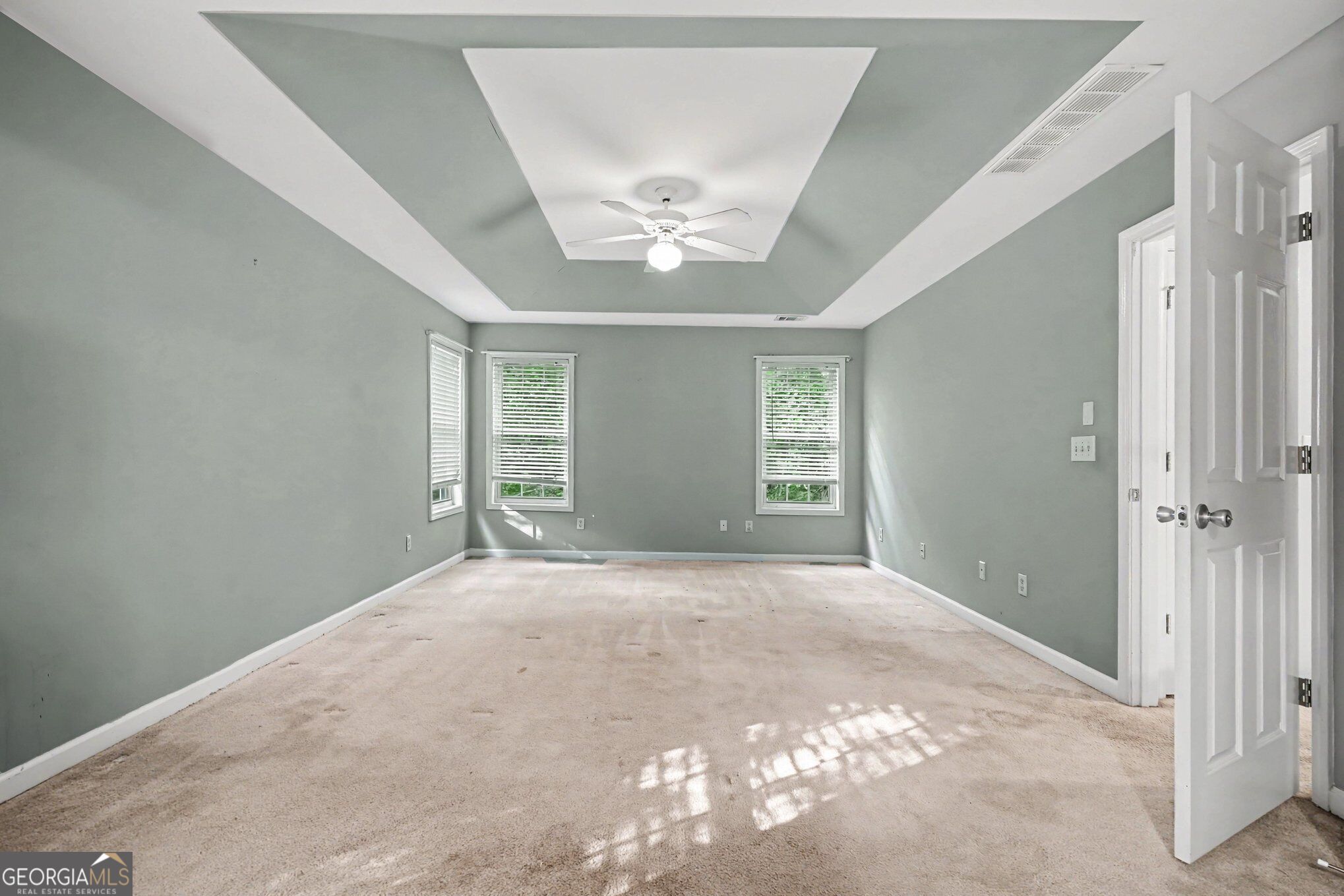 5055 Forest Hill Drive Property Photo 16