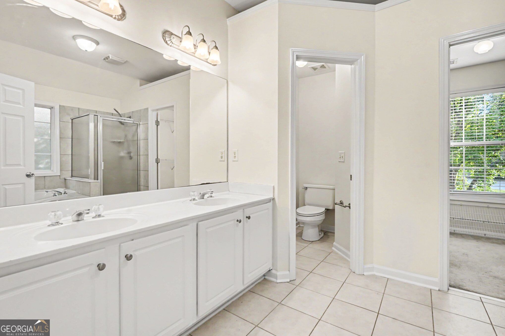 5055 Forest Hill Drive Property Photo 19