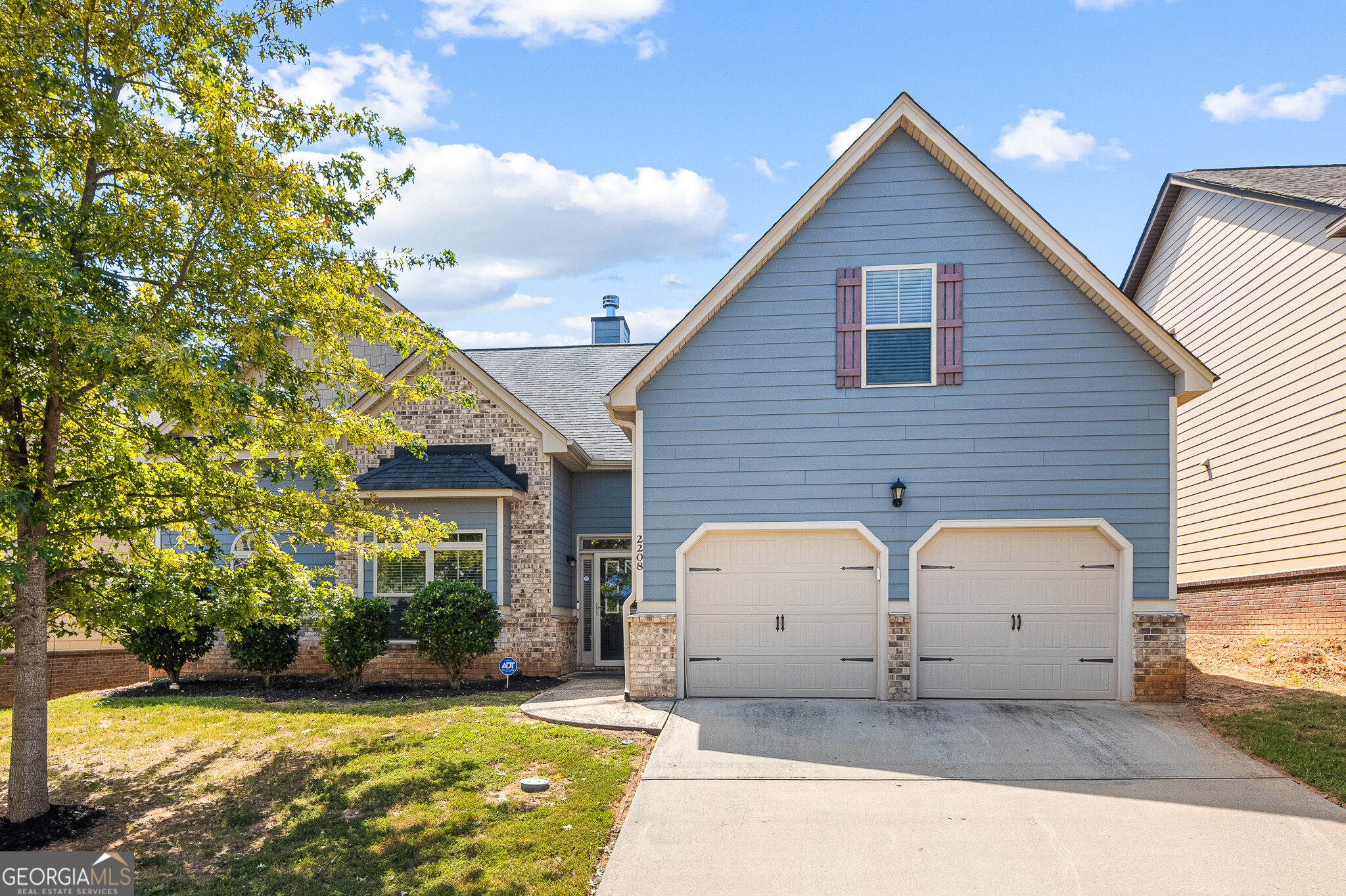 2208 Medlock Lane Property Photo 1