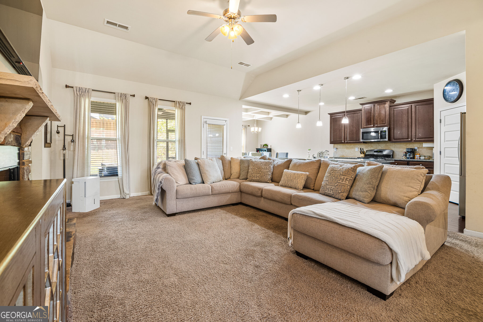 2208 Medlock Lane Property Photo 4
