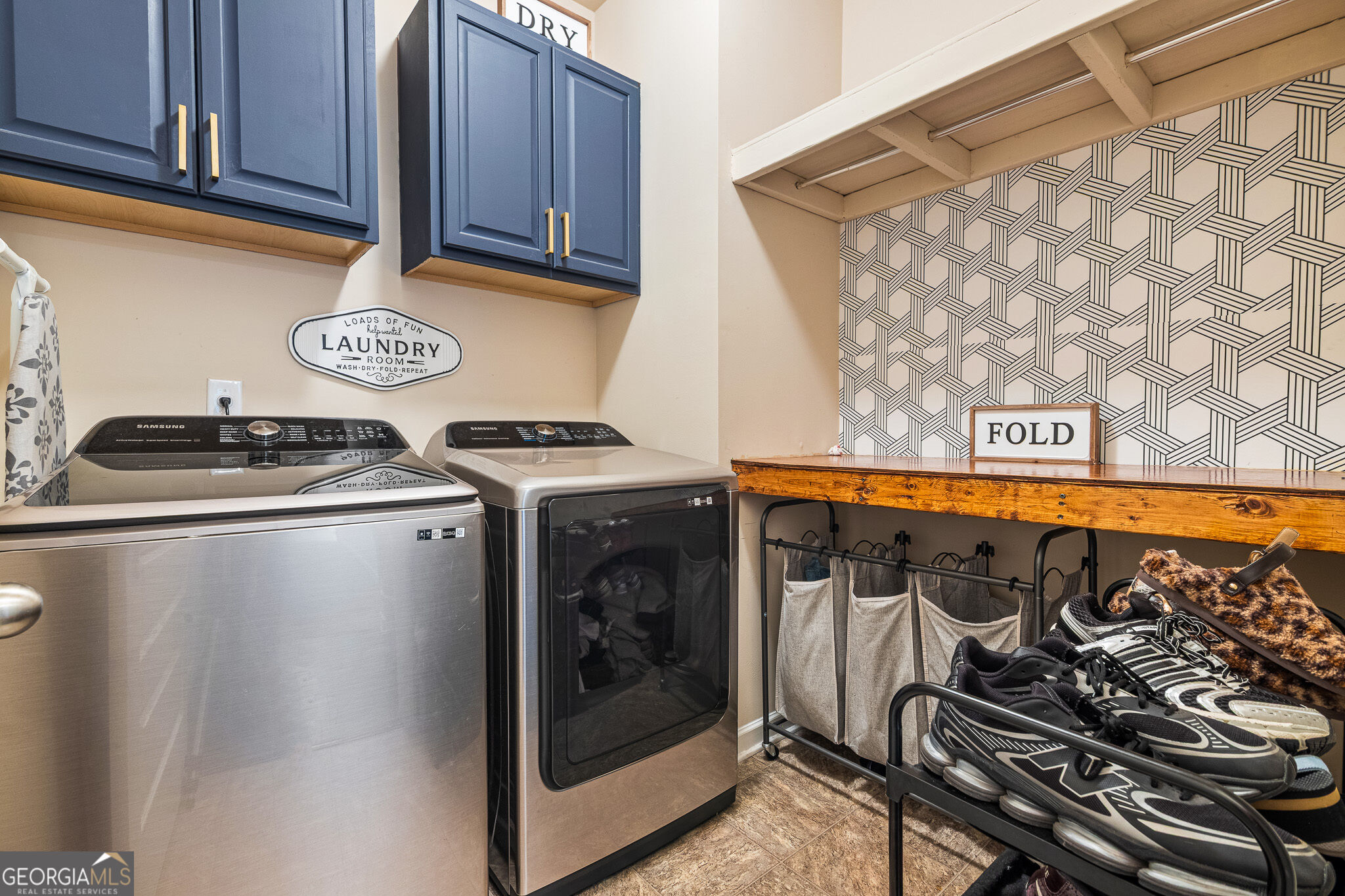 2208 Medlock Lane Property Photo 9