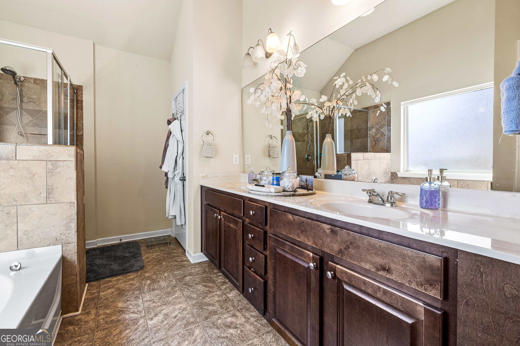 2208 Medlock Lane Property Photo 11