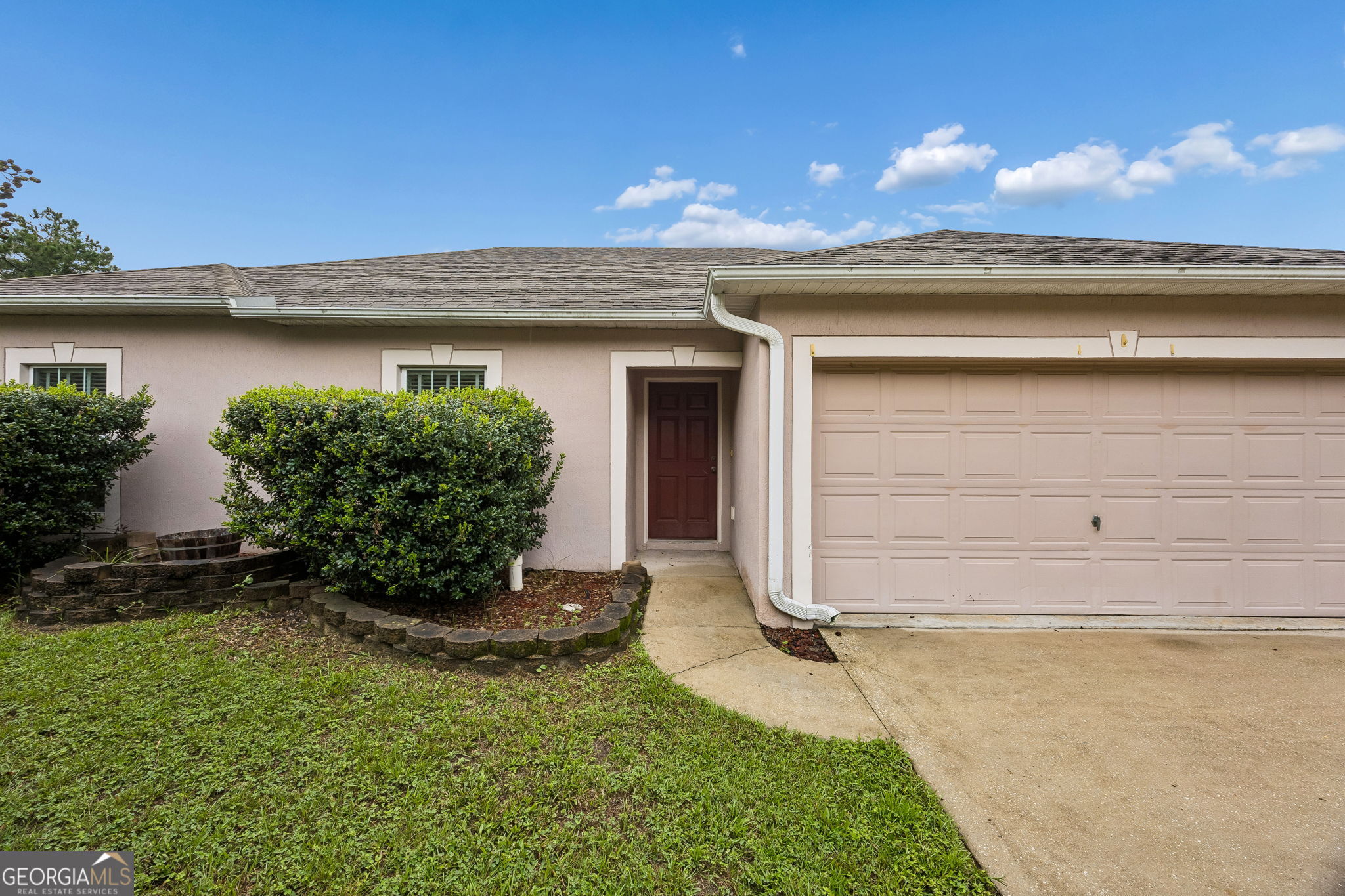 225 Pine Bluff Drive Property Photo 3