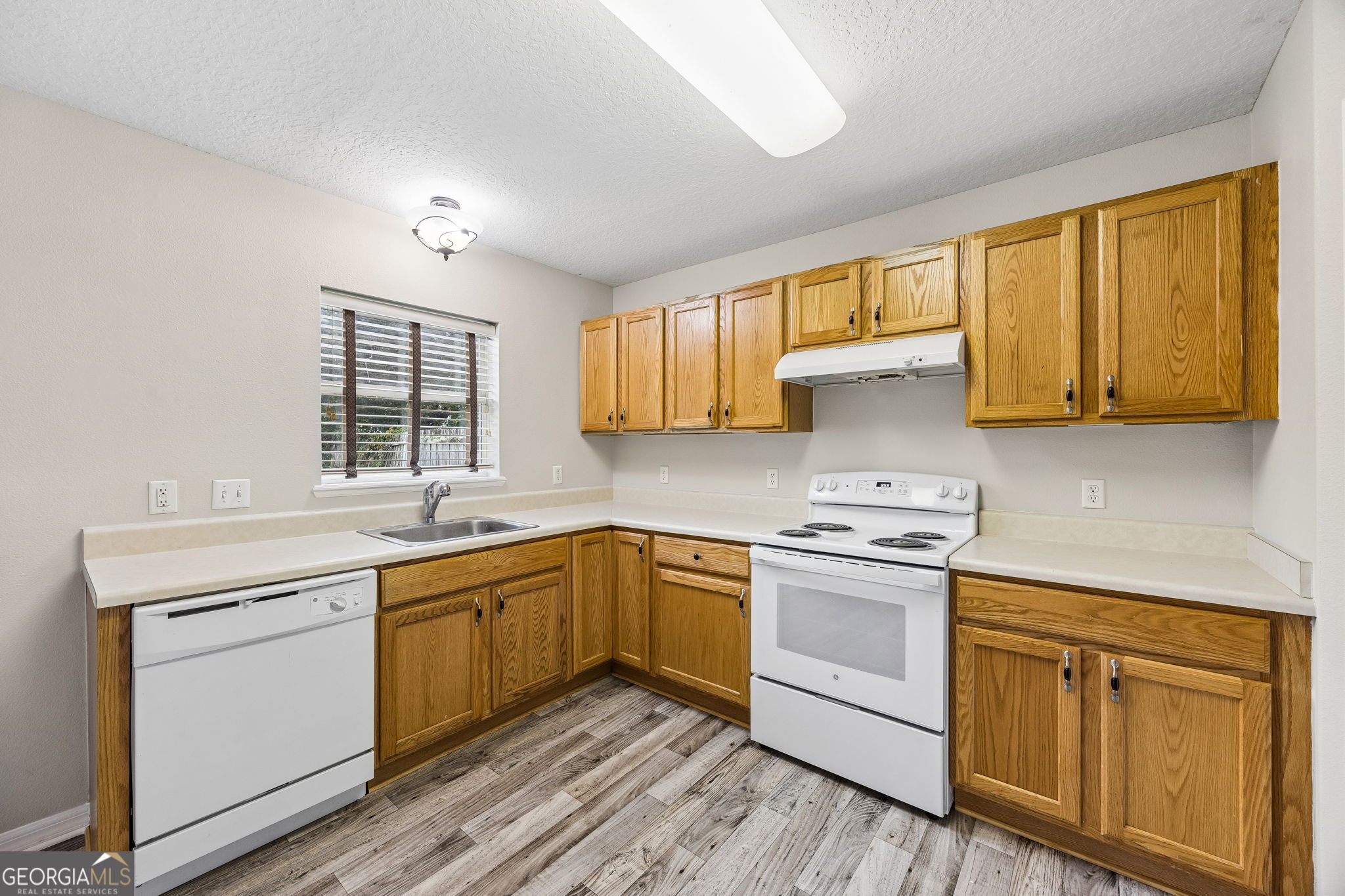 225 Pine Bluff Drive Property Photo 18