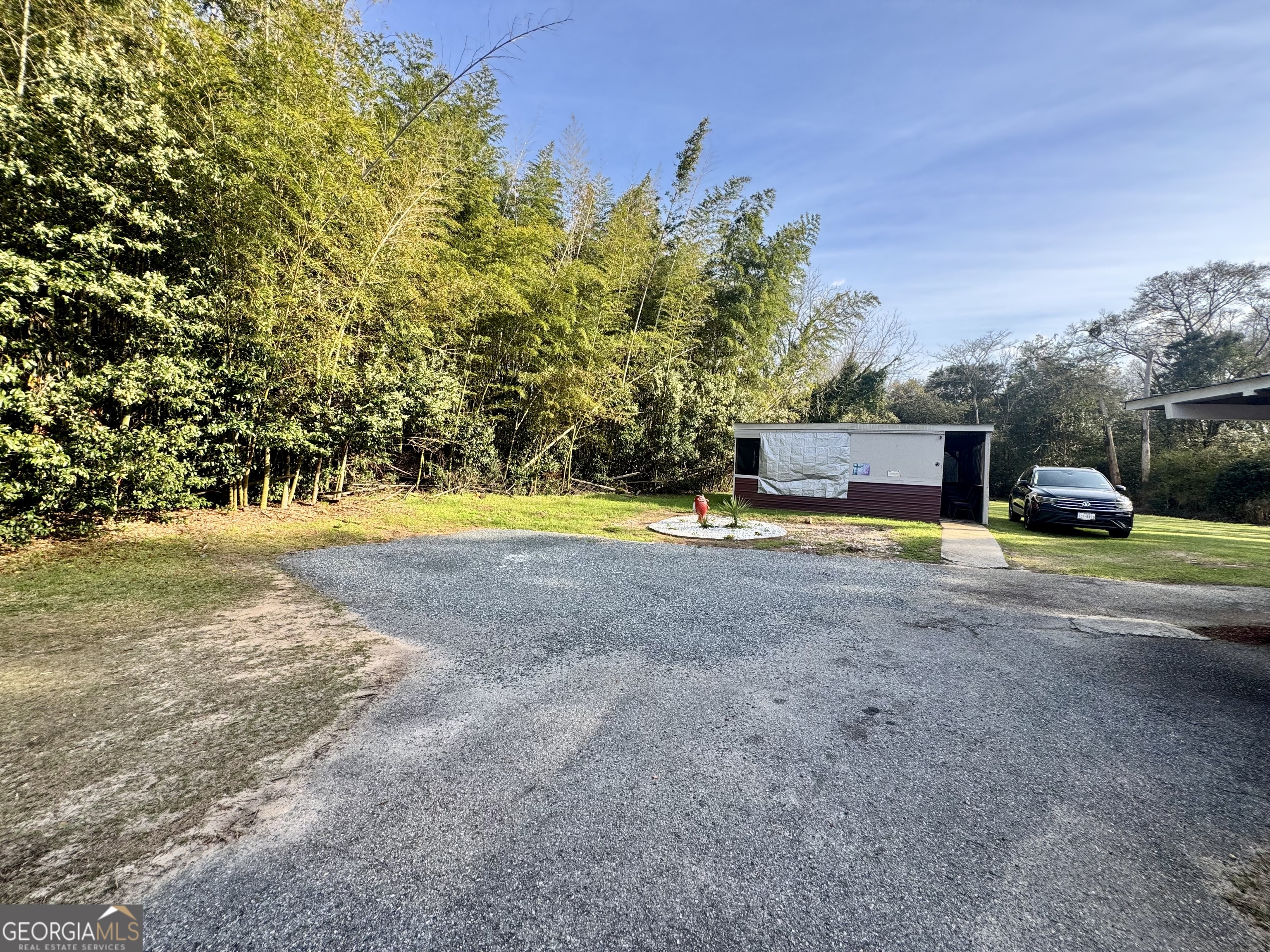 914 Adderton Street Property Photo 4