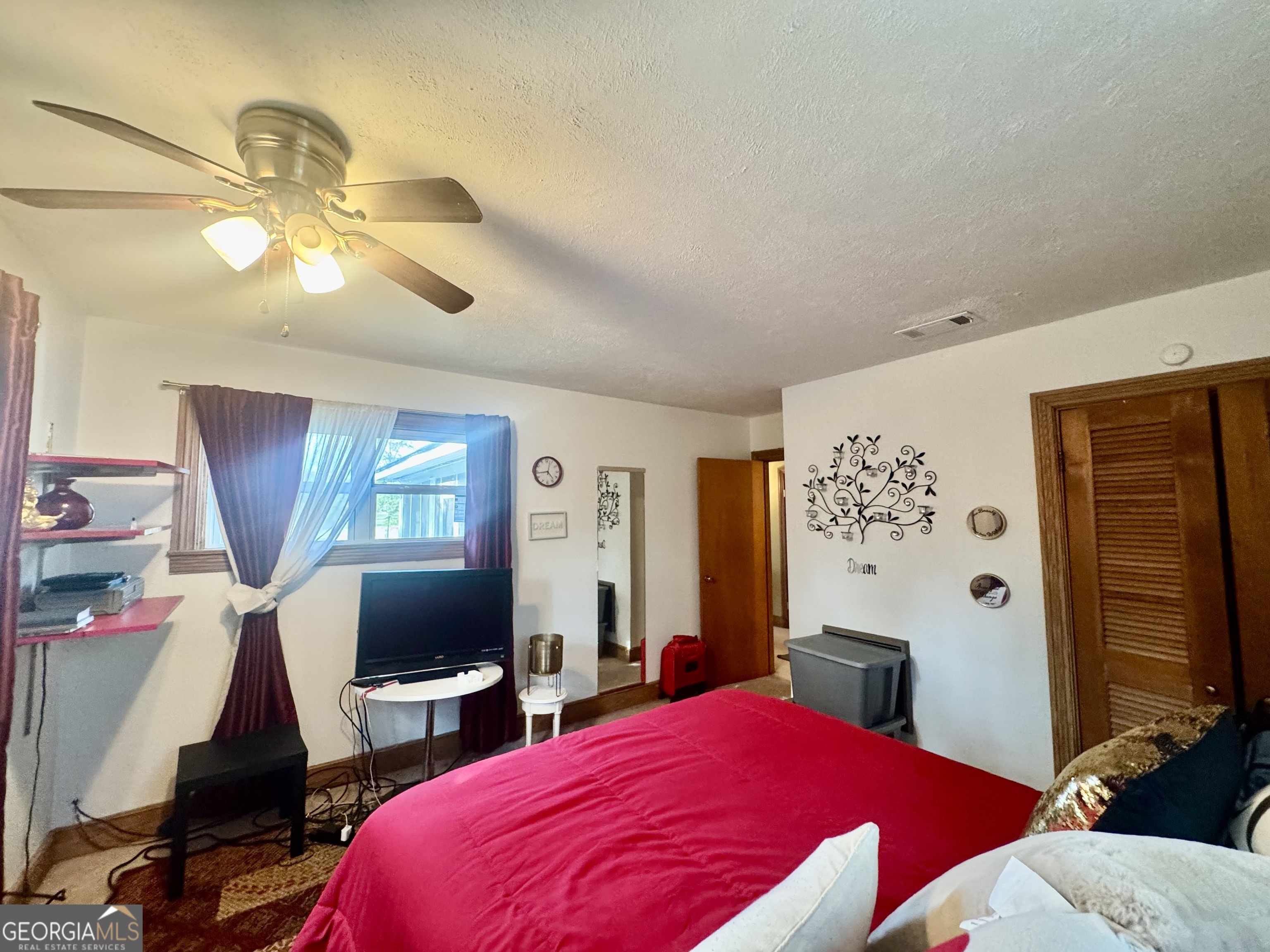 914 Adderton Street Property Photo 29