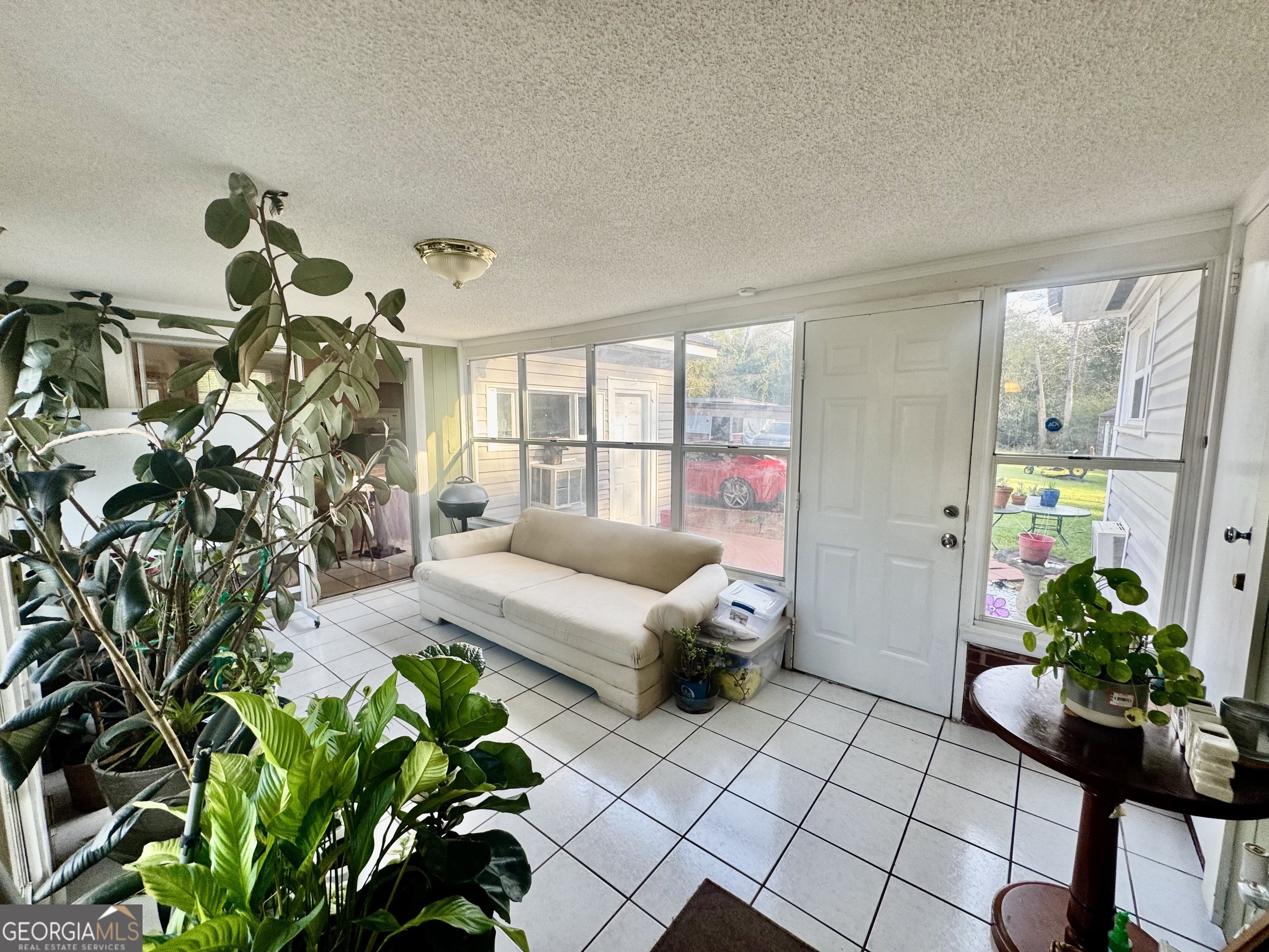 914 Adderton Street Property Photo 37