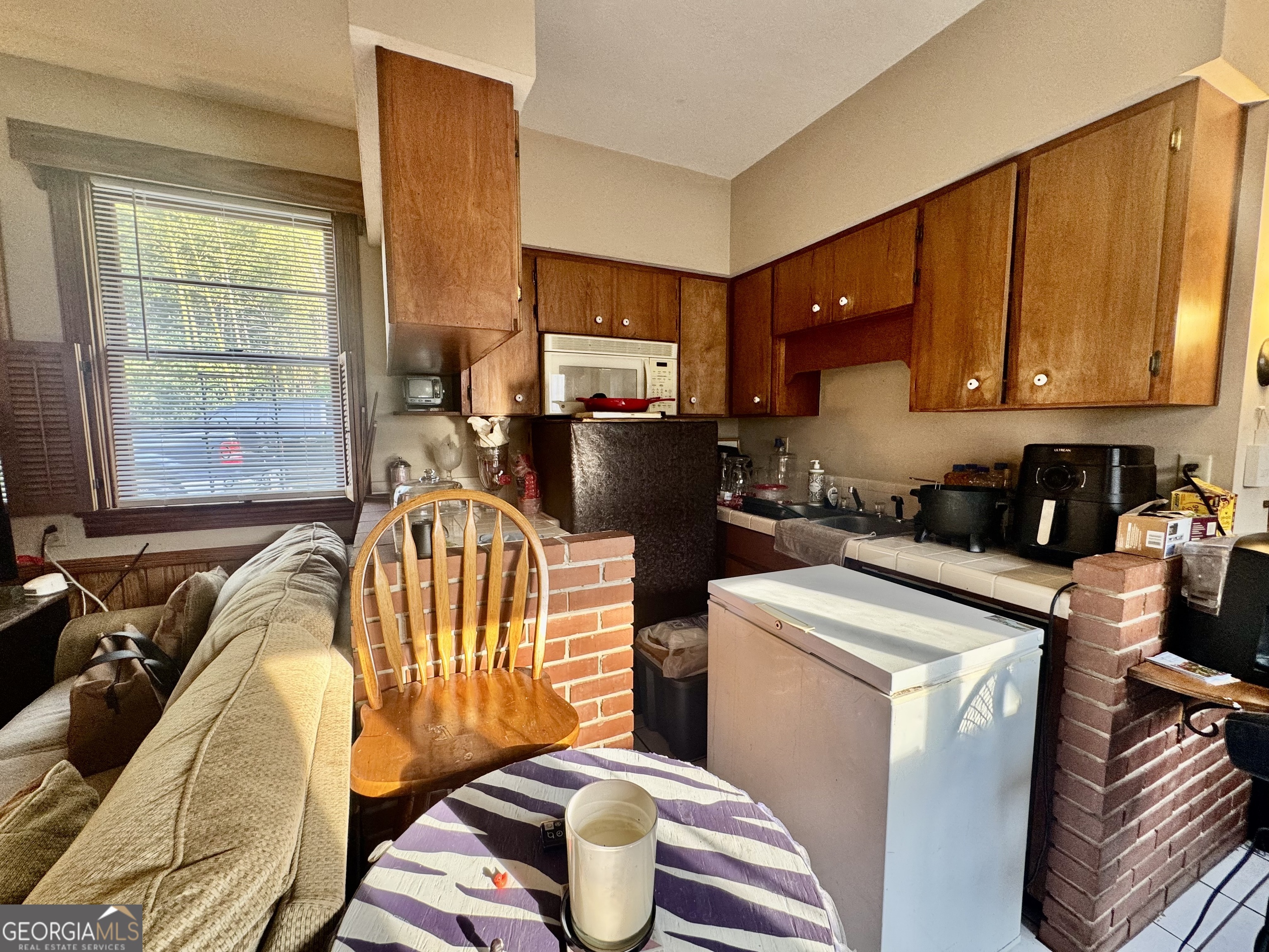 914 Adderton Street Property Photo 46