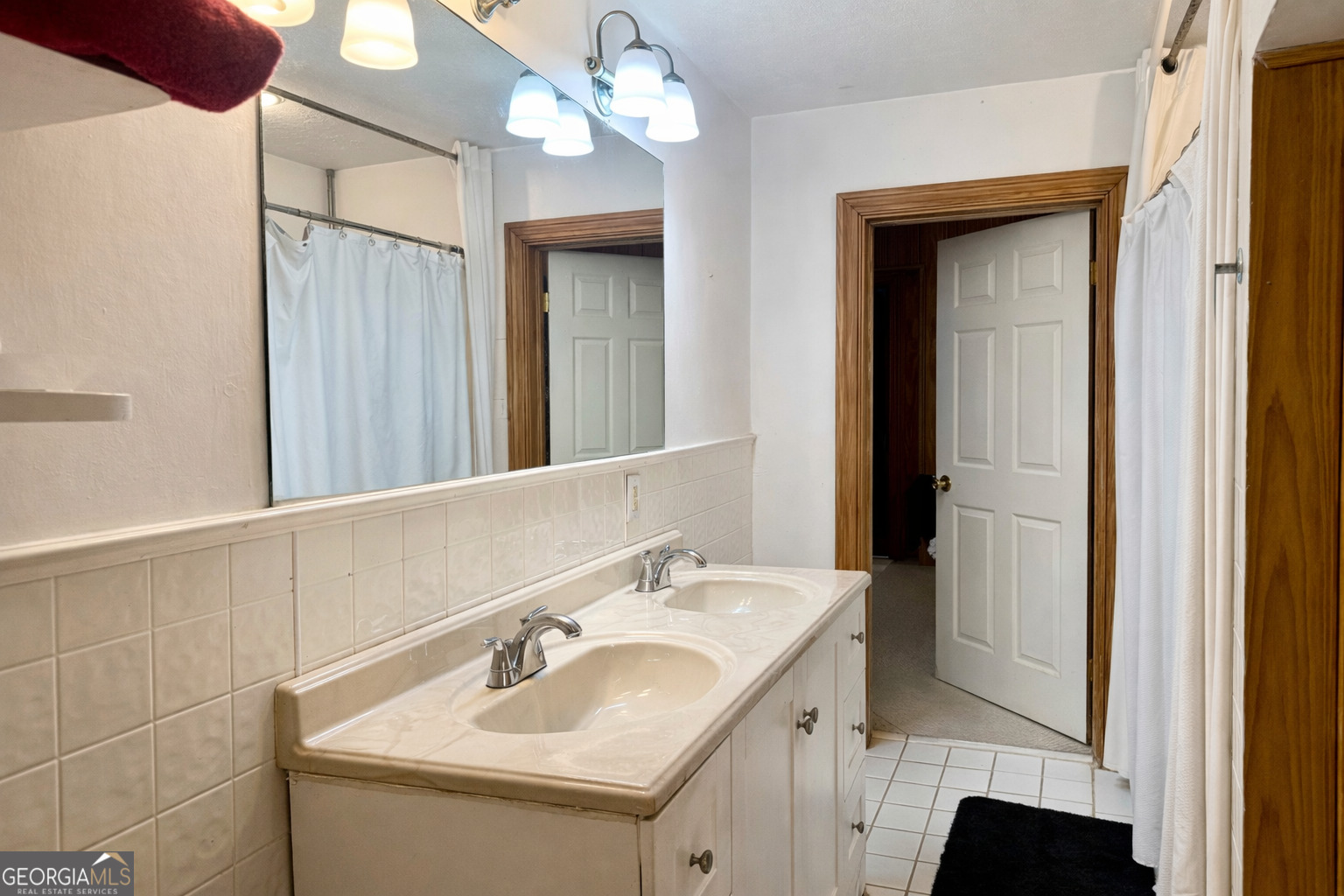 914 Adderton Street Property Photo 53