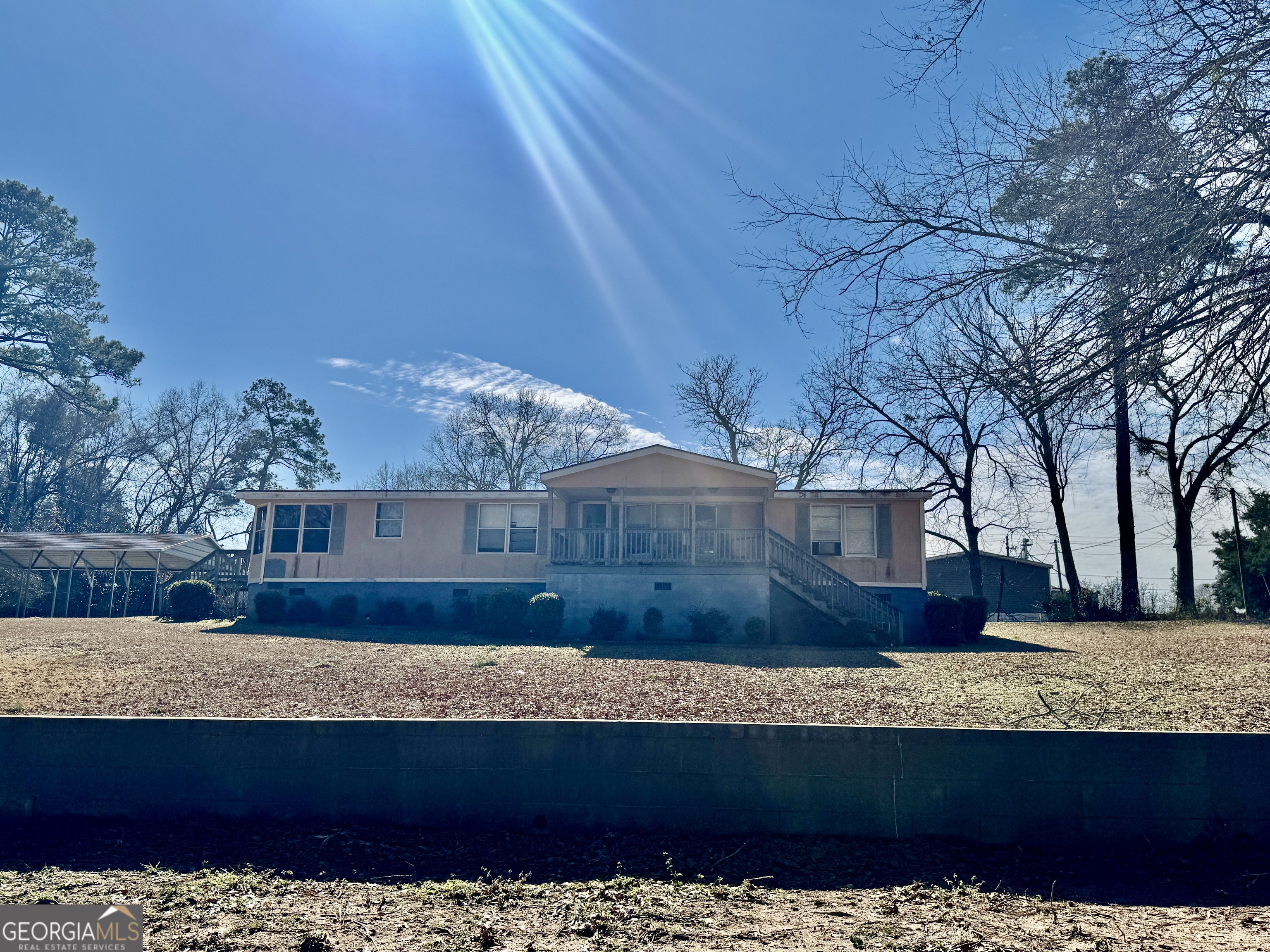 2211 New Cut Road Property Photo 1