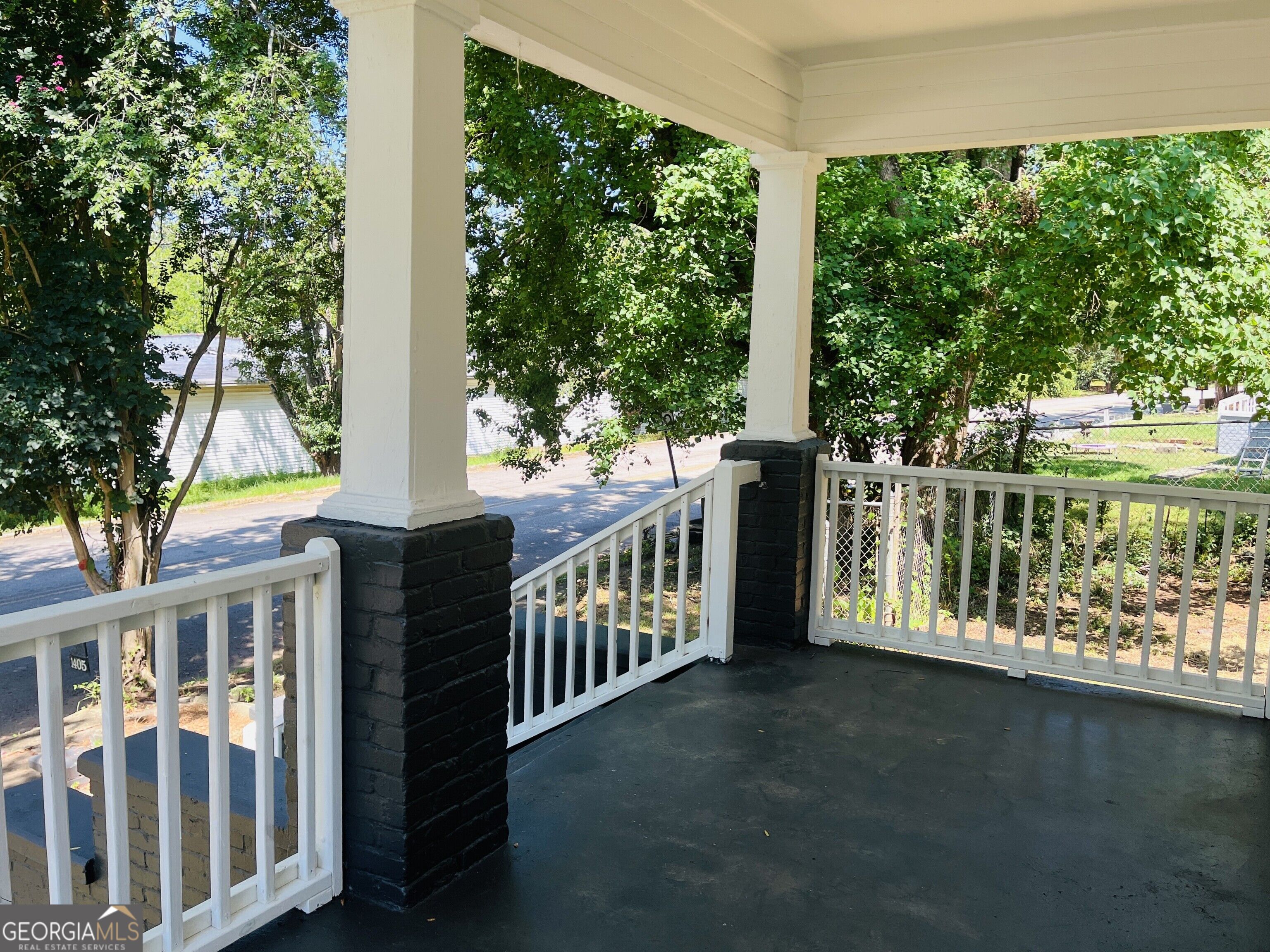 1405 Austin Street Property Photo 5