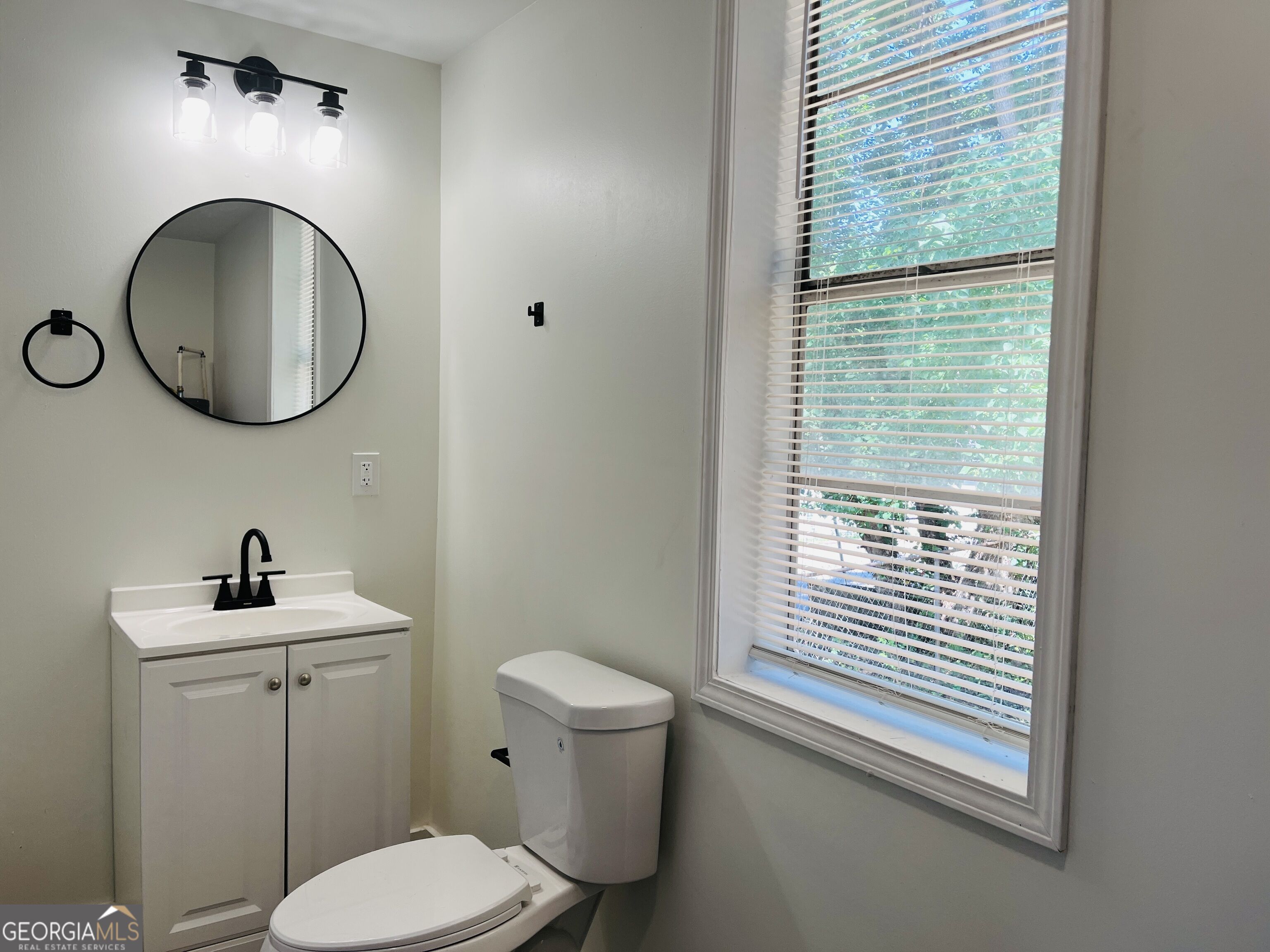 1405 Austin Street Property Photo 11