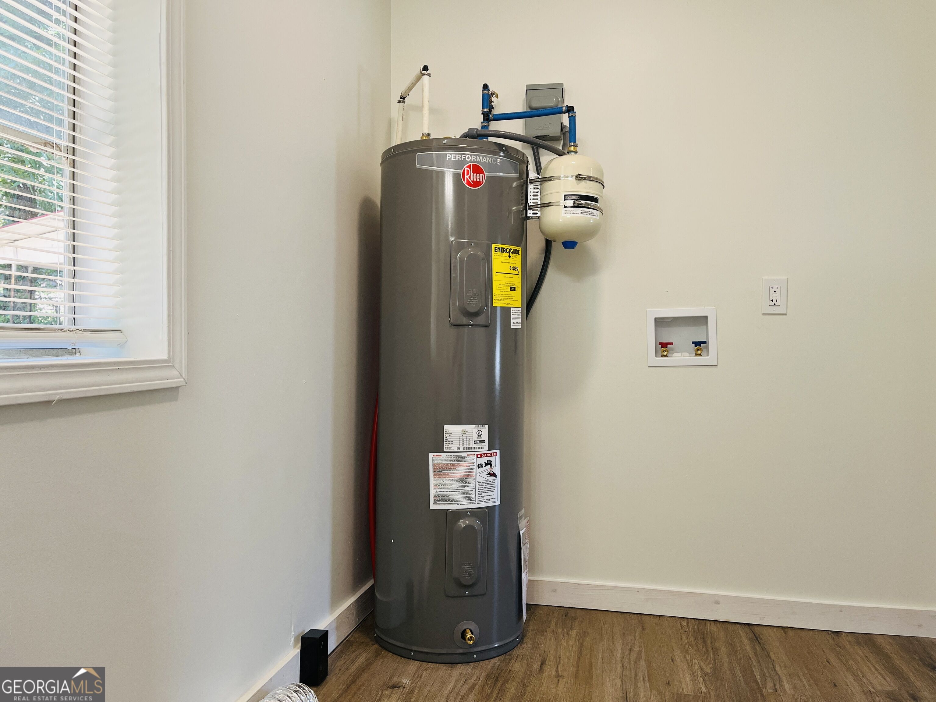 1405 Austin Street Property Photo 12