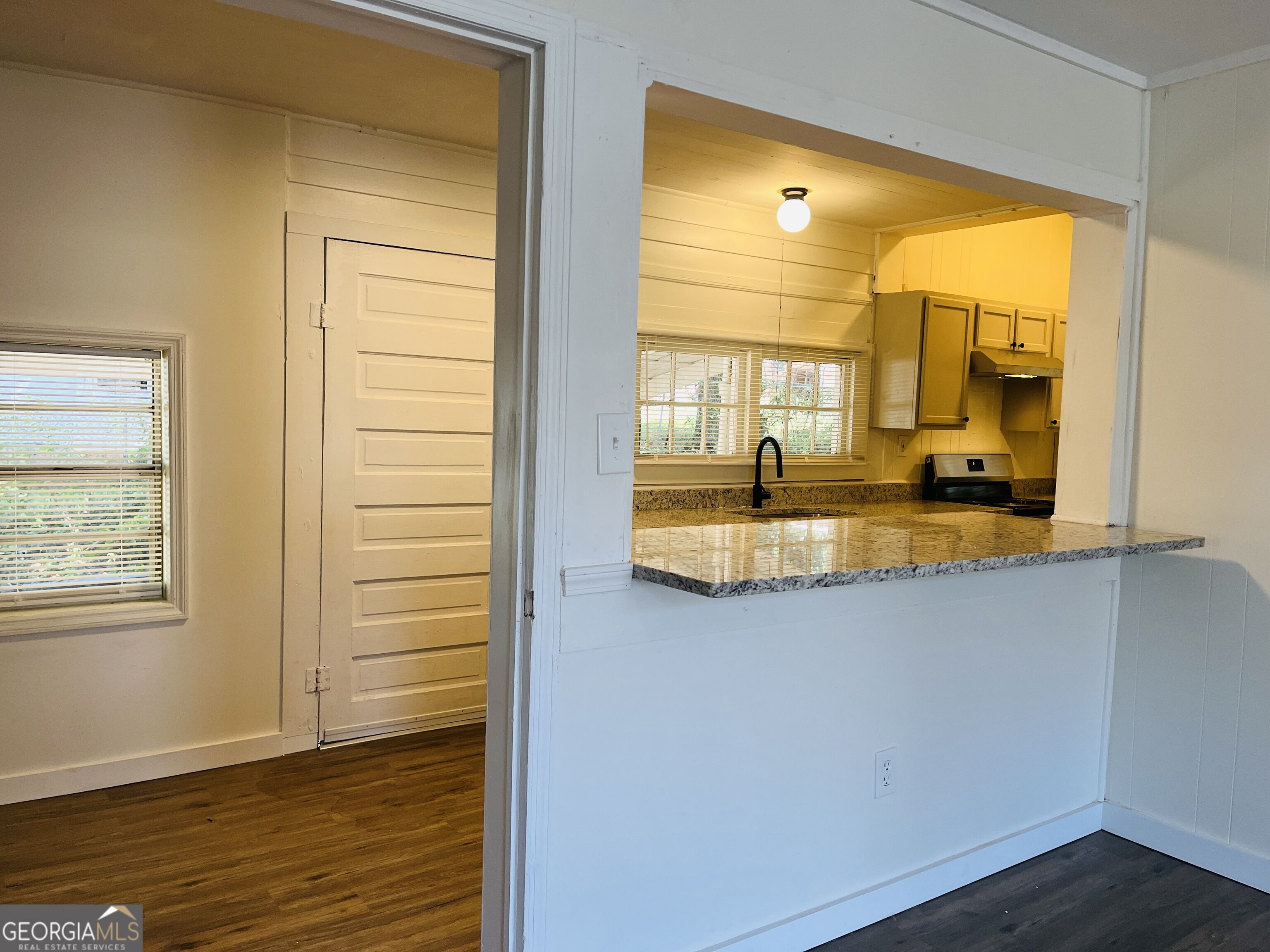 1405 Austin Street Property Photo 17