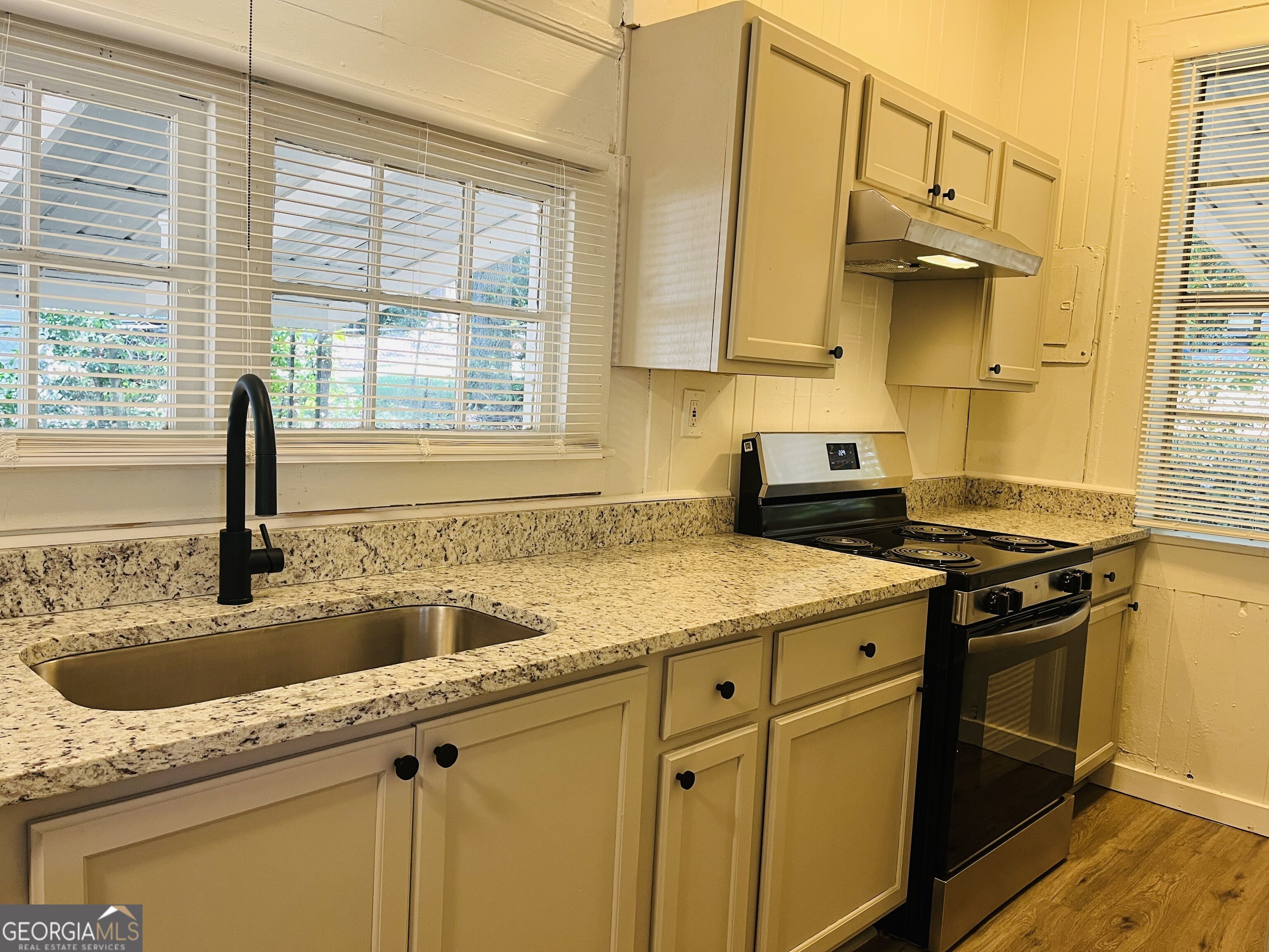 1405 Austin Street Property Photo 19