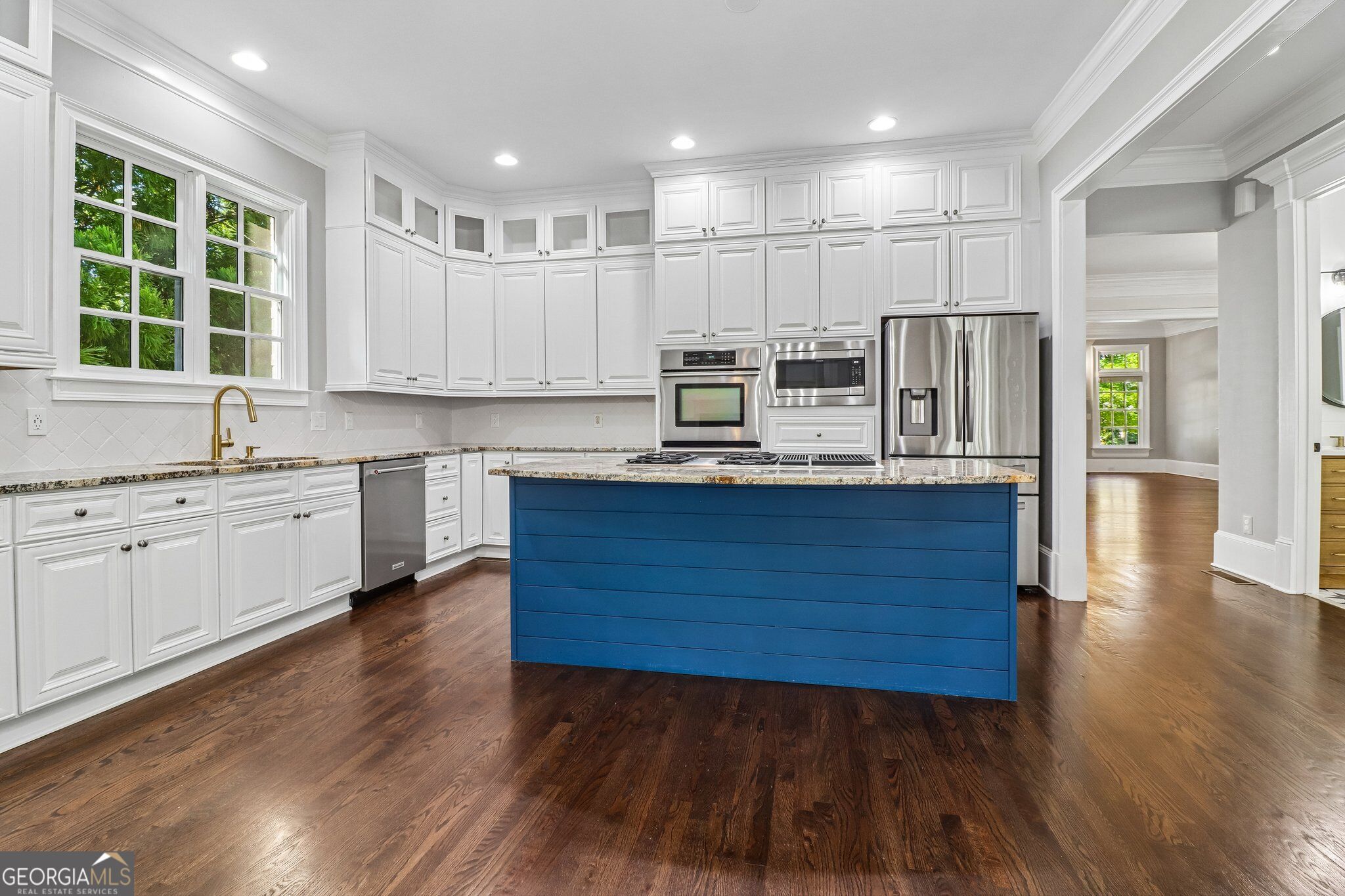 12505 Needham Street Property Photo 16