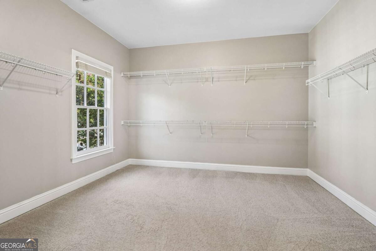 12505 Needham Street Property Photo 28