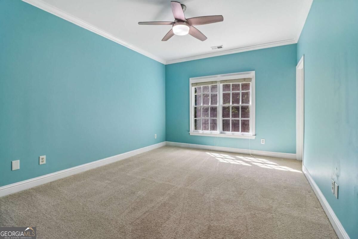 12505 Needham Street Property Photo 32