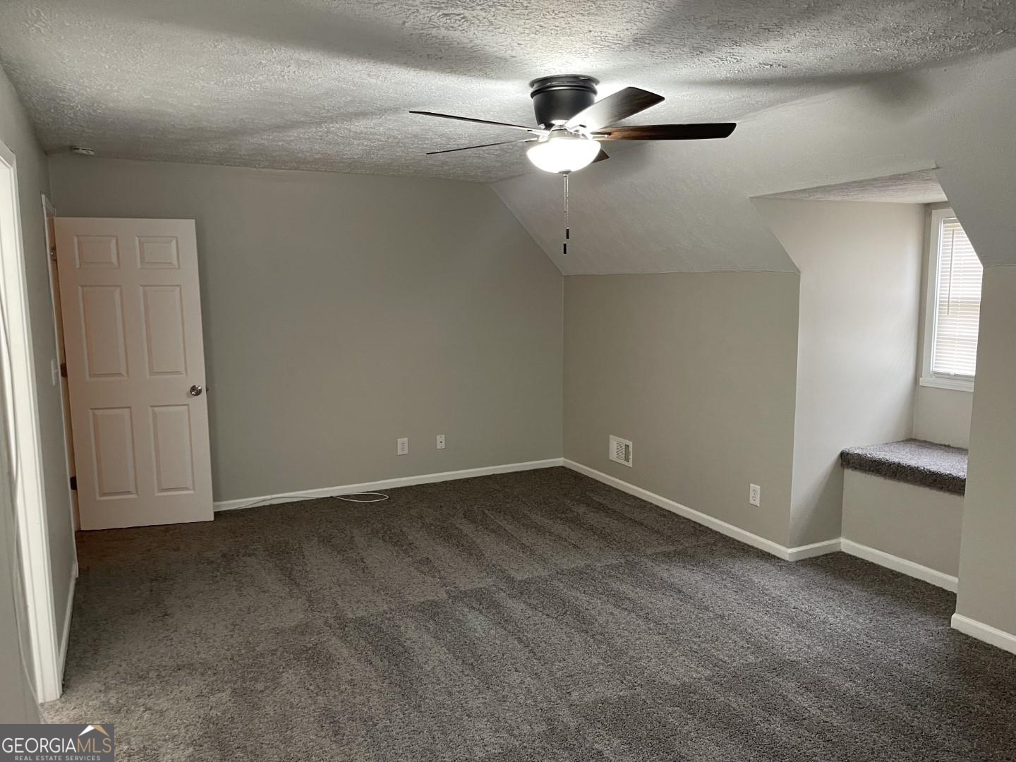 859 Park Place # A Property Photo 4