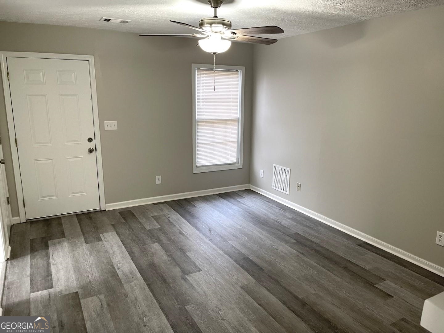 859 Park Place # A Property Photo 5