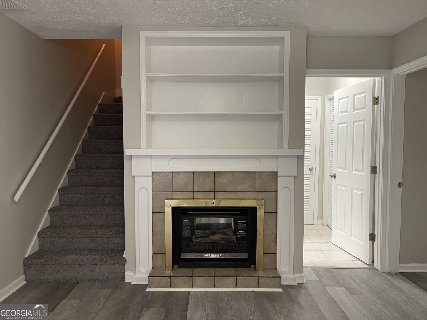 859 Park Place # A Property Photo 13