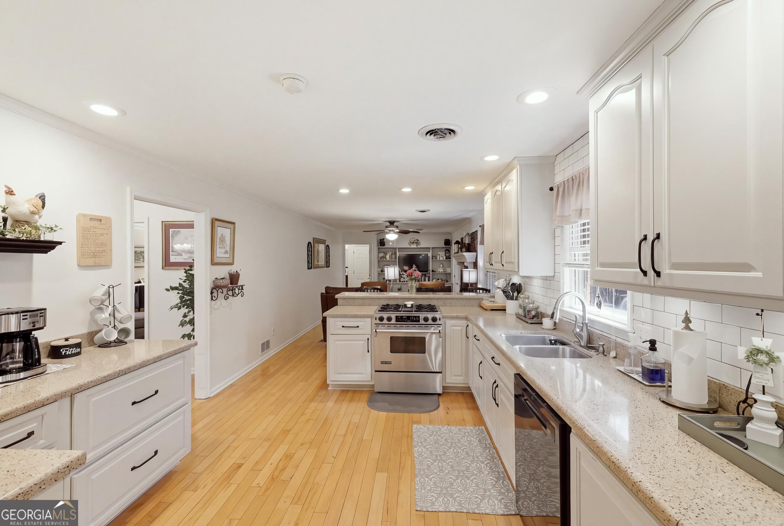 155 Valley Road Property Photo 6
