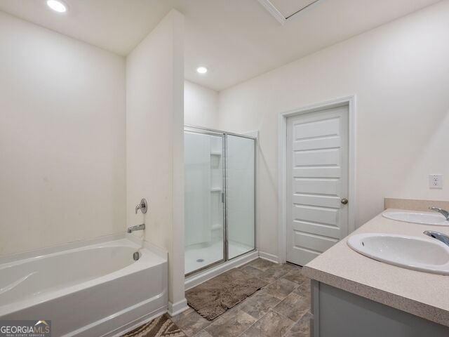 647 Graham Campbell Lane Property Photo 11