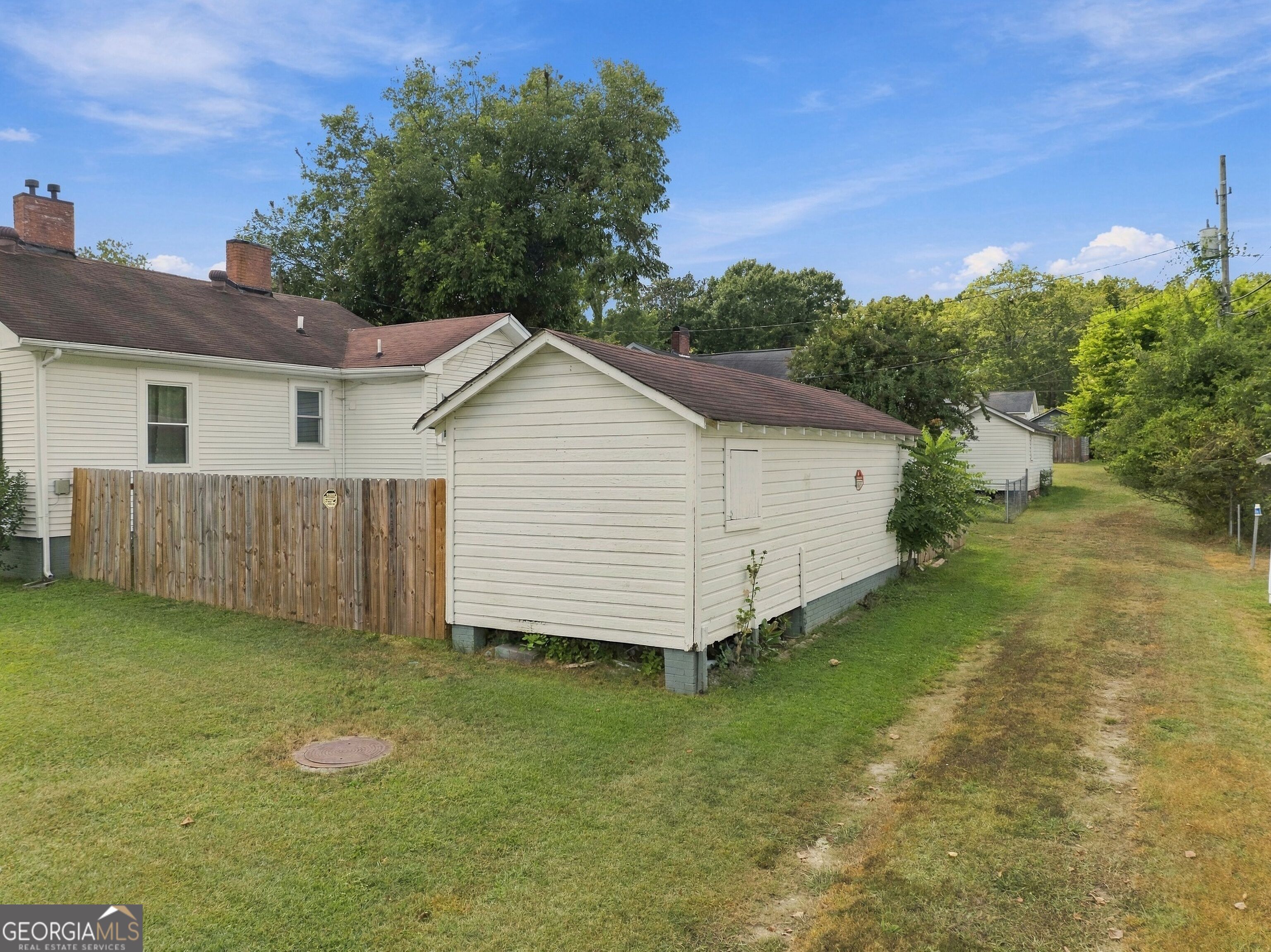 5 S 4th Street Property Photo 4