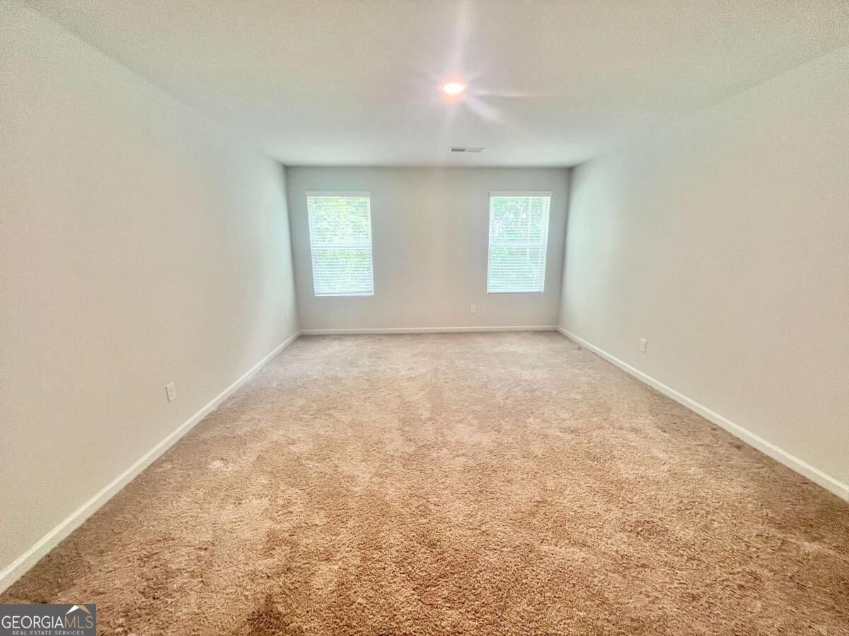 5129 Sidney Square Property Photo 8