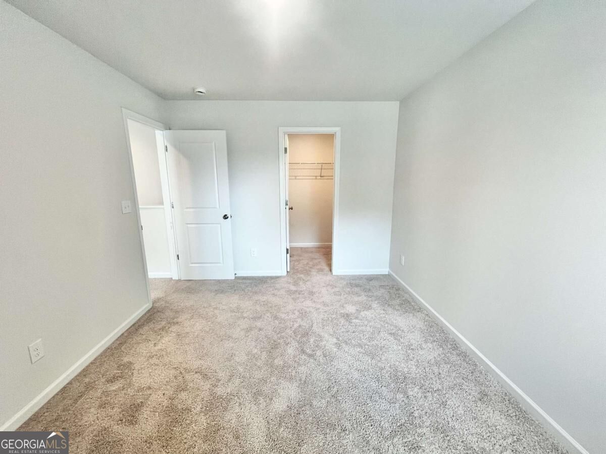 5129 Sidney Square Property Photo 11
