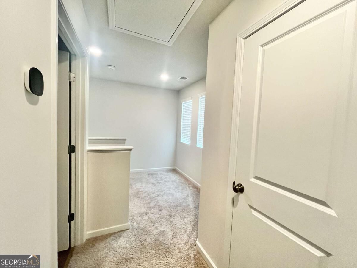 5129 Sidney Square Property Photo 17