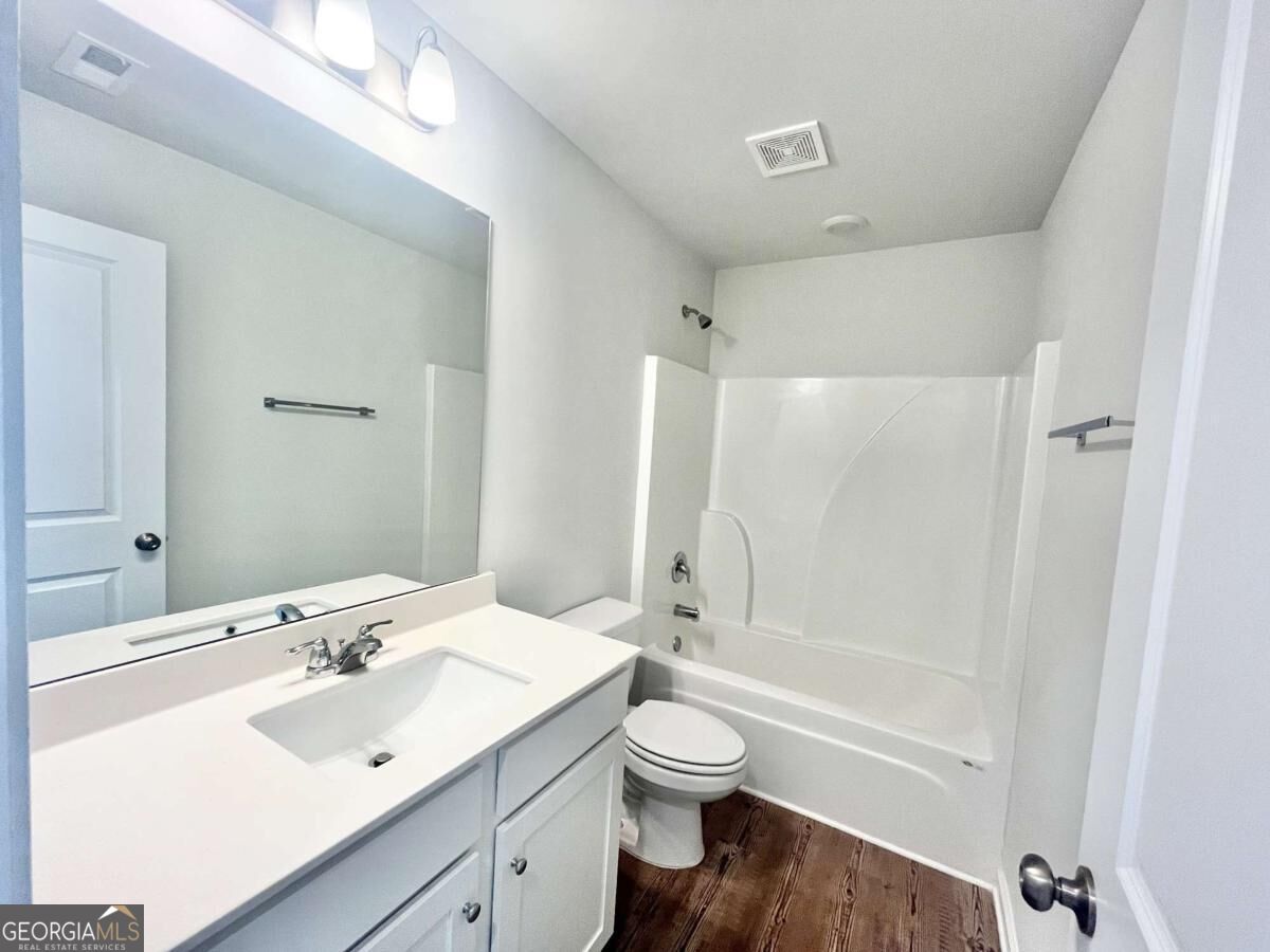 5129 Sidney Square Property Photo 23