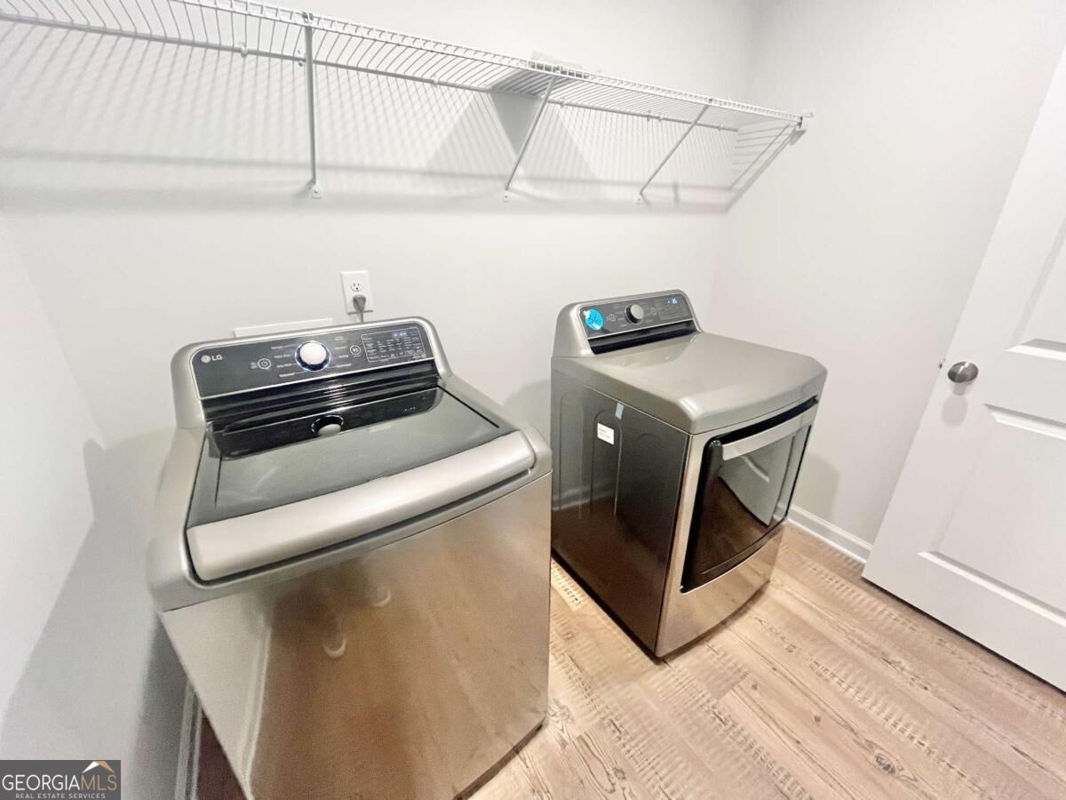 5129 Sidney Square Property Photo 25