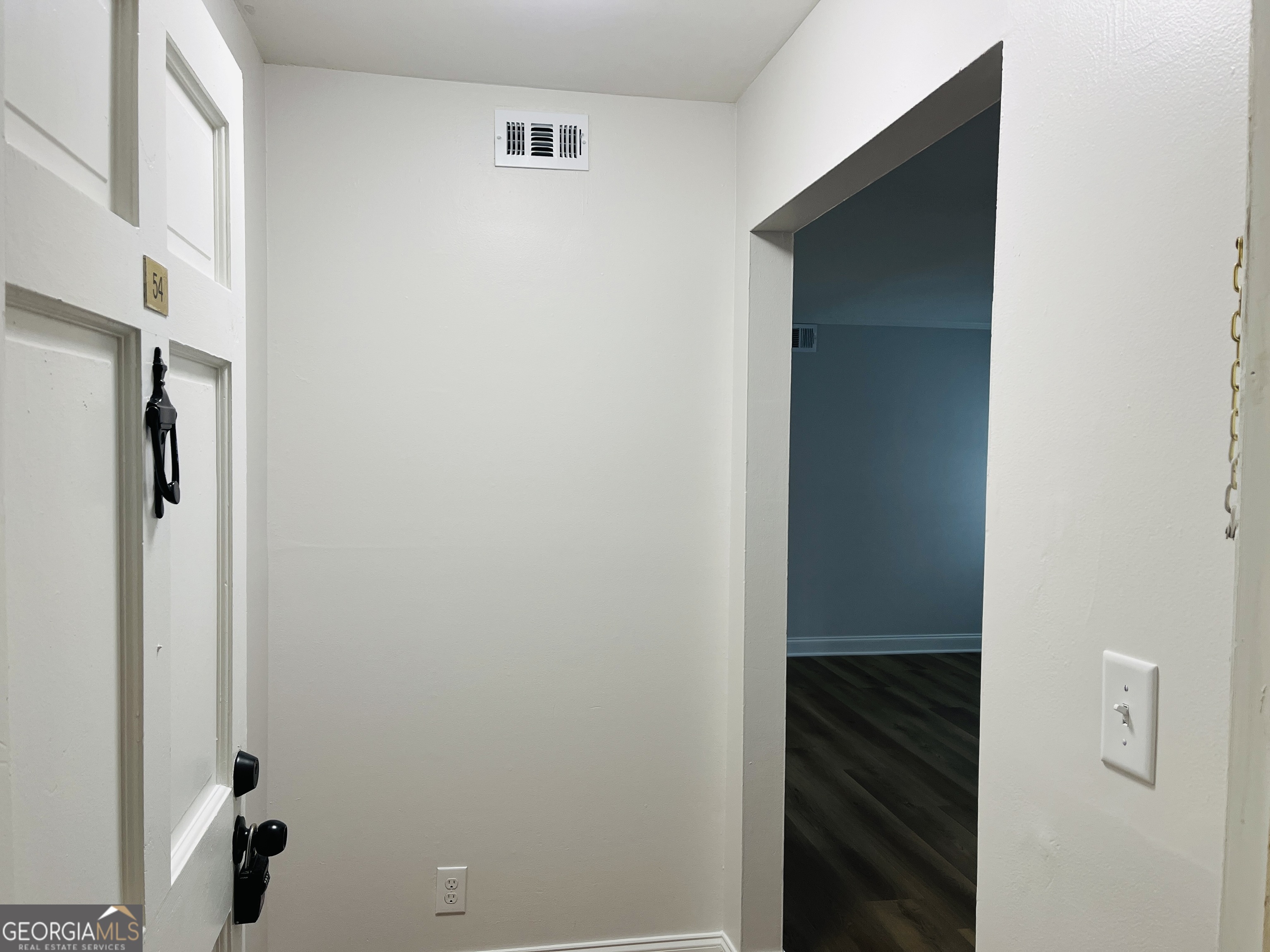 54 Le Parc Fontaine Property Photo 4