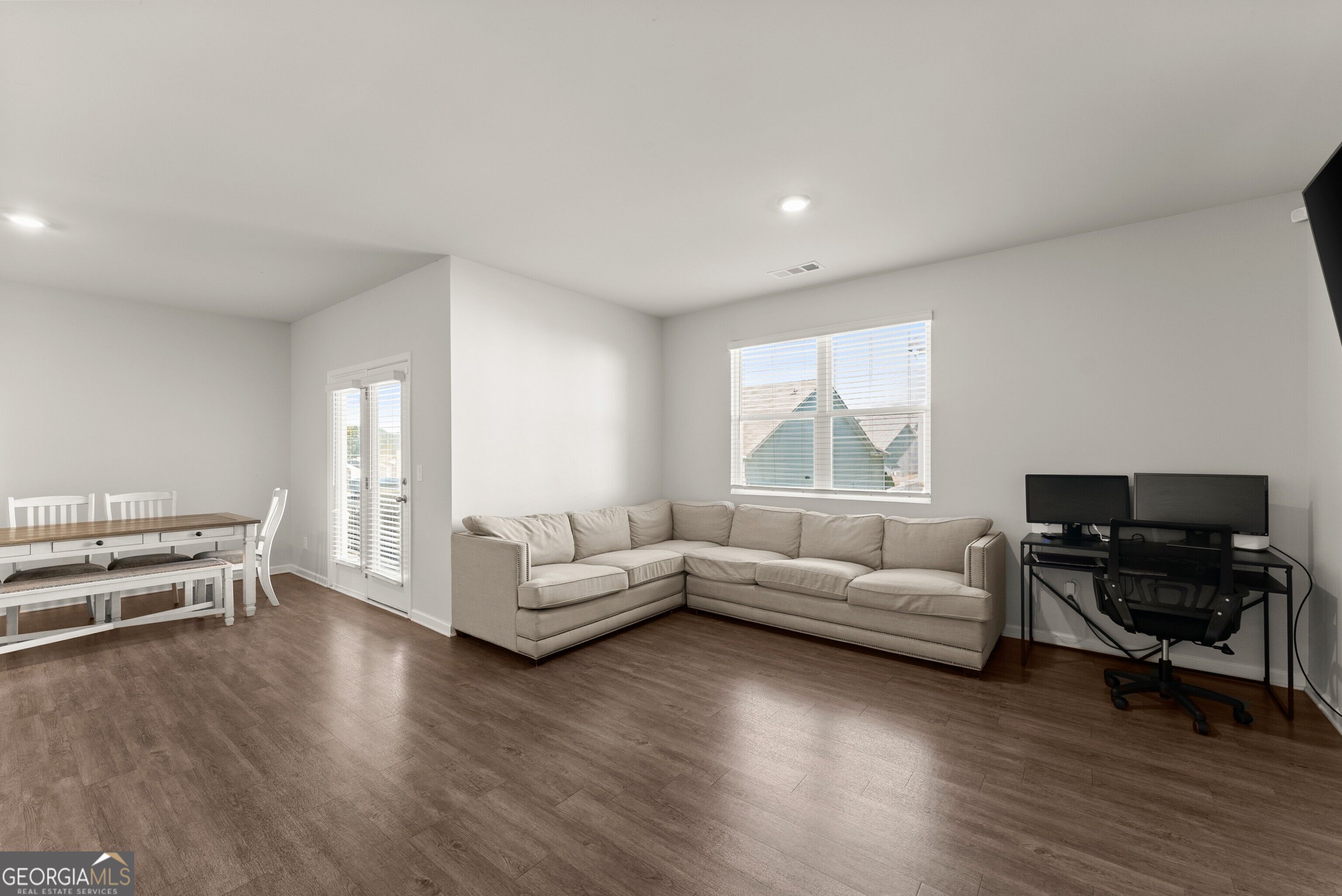 152 Starbuck Parkway Property Photo 13