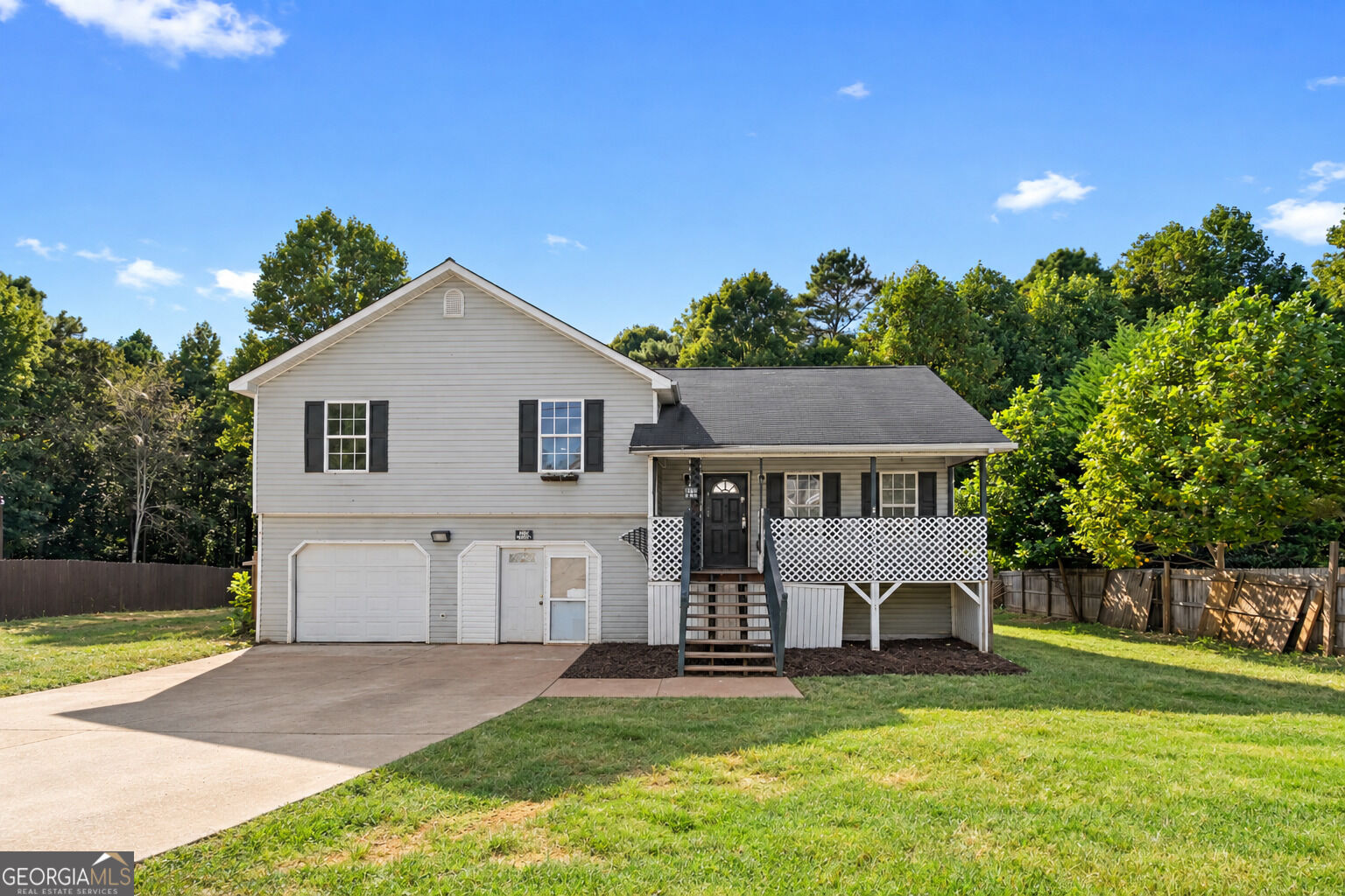 530 Woodwind Drive Property Photo 1