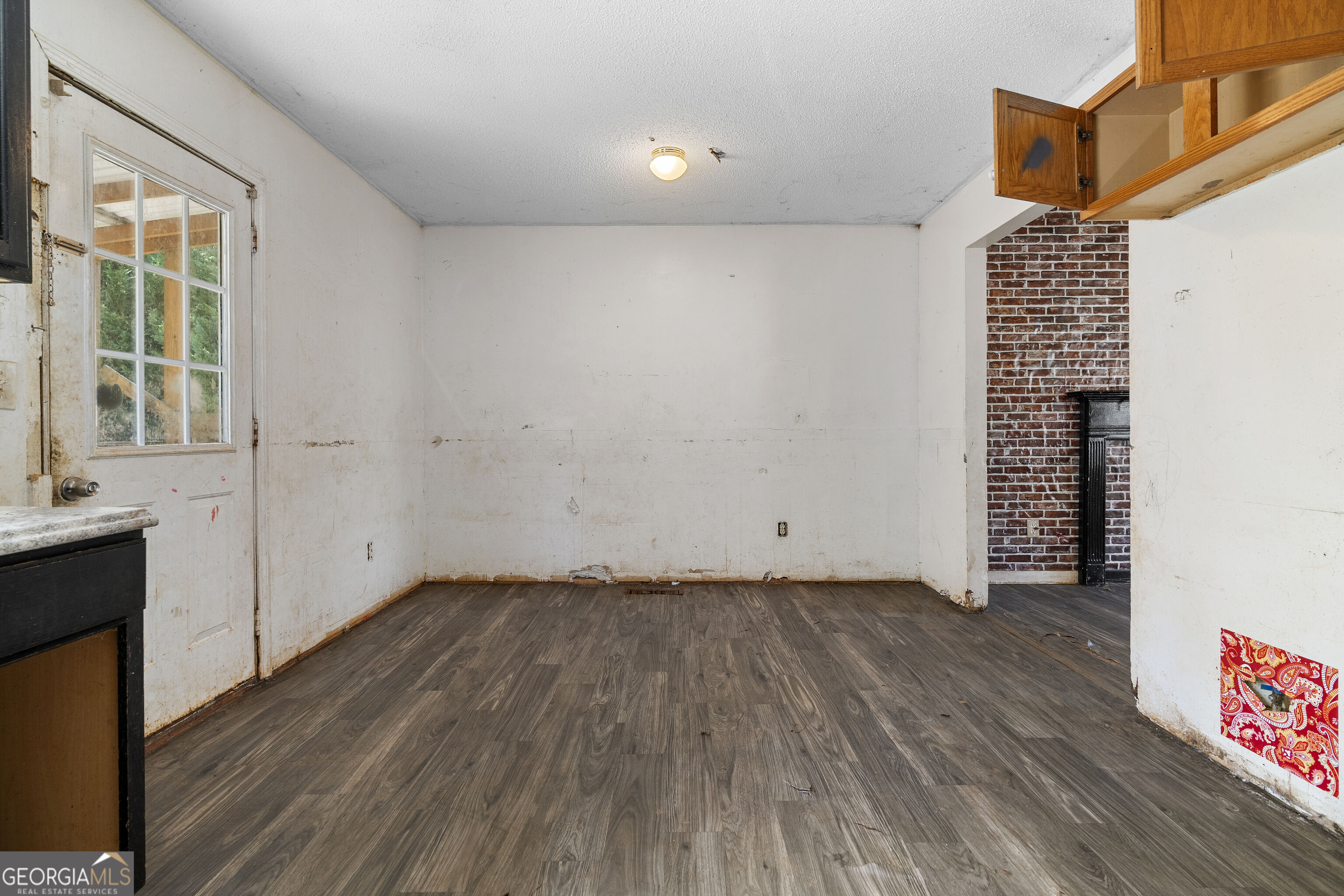 530 Woodwind Drive Property Photo 6