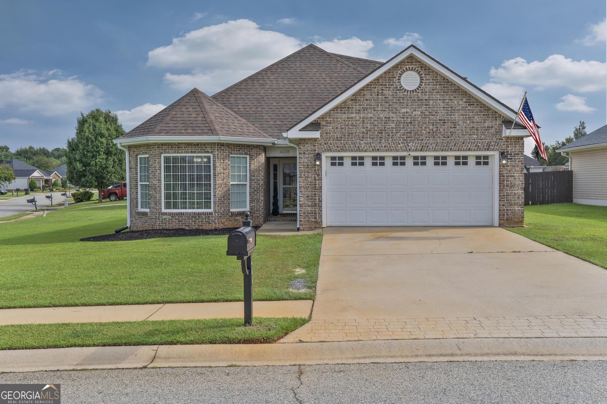 406 Sundowner Drive Property Photo 1