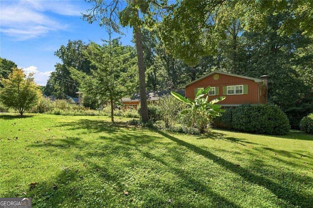 2804 Whitby Drive Property Photo 2