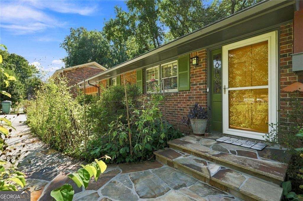 2804 Whitby Drive Property Photo 45