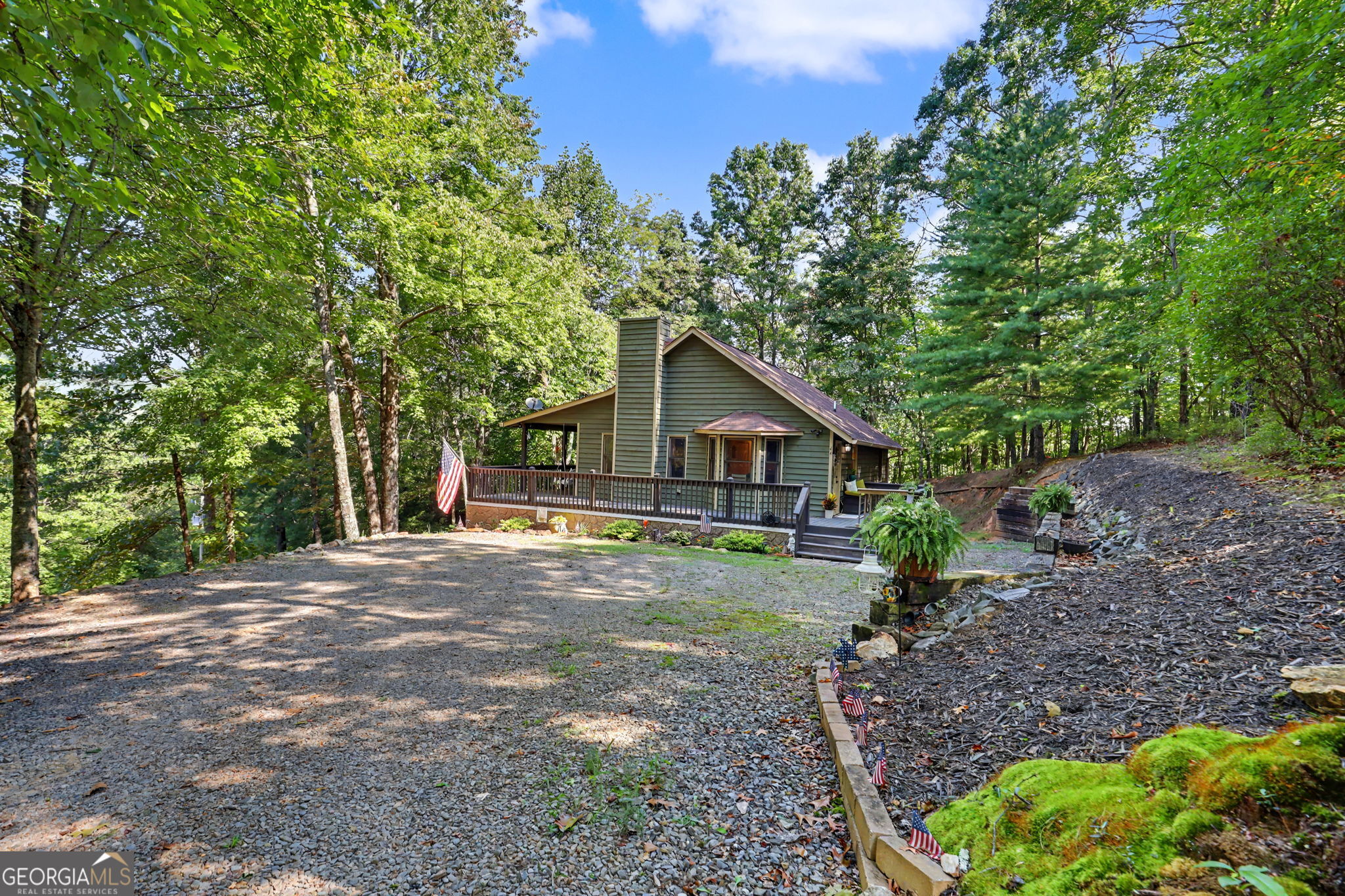 44 Fieldcrest Drive Property Photo 5