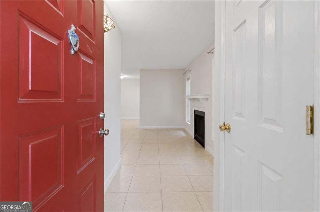 3985 Woodridge Way # 11 Property Photo 3
