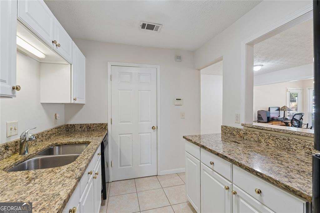 3985 Woodridge Way # 11 Property Photo 19