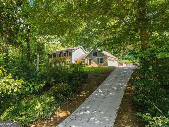 2497 Greenglade Road Ne Property Photo 1