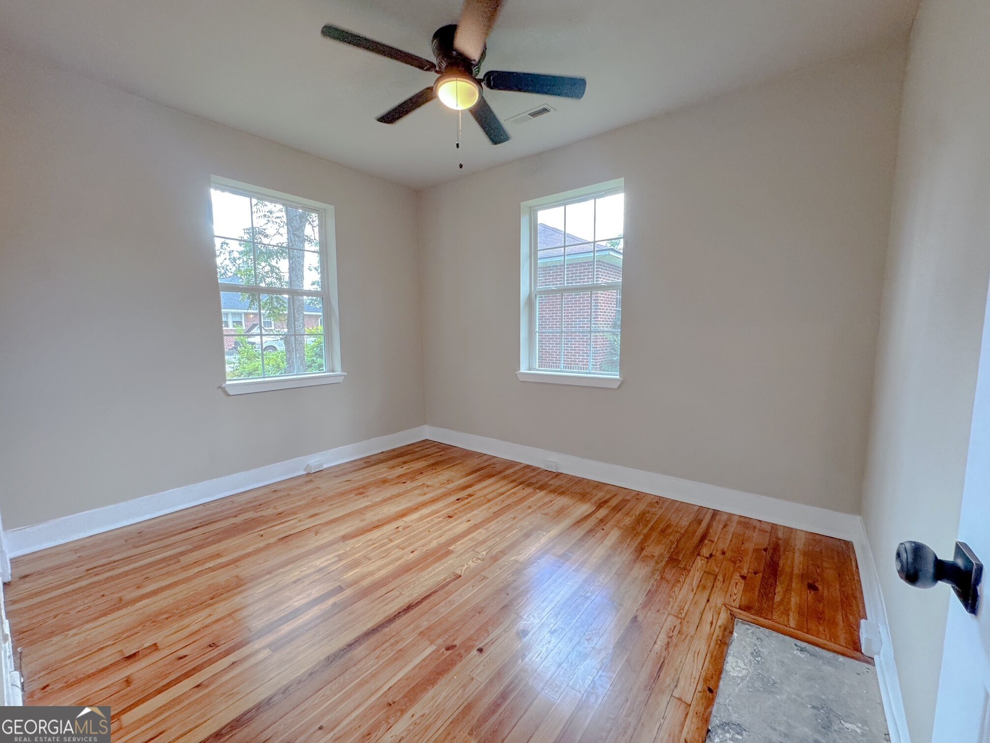5 Fir Street Ne Property Photo 7