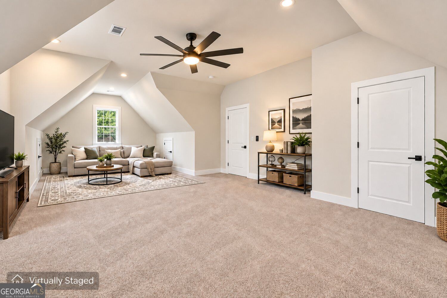 5567 Tyree Road Property Photo 8